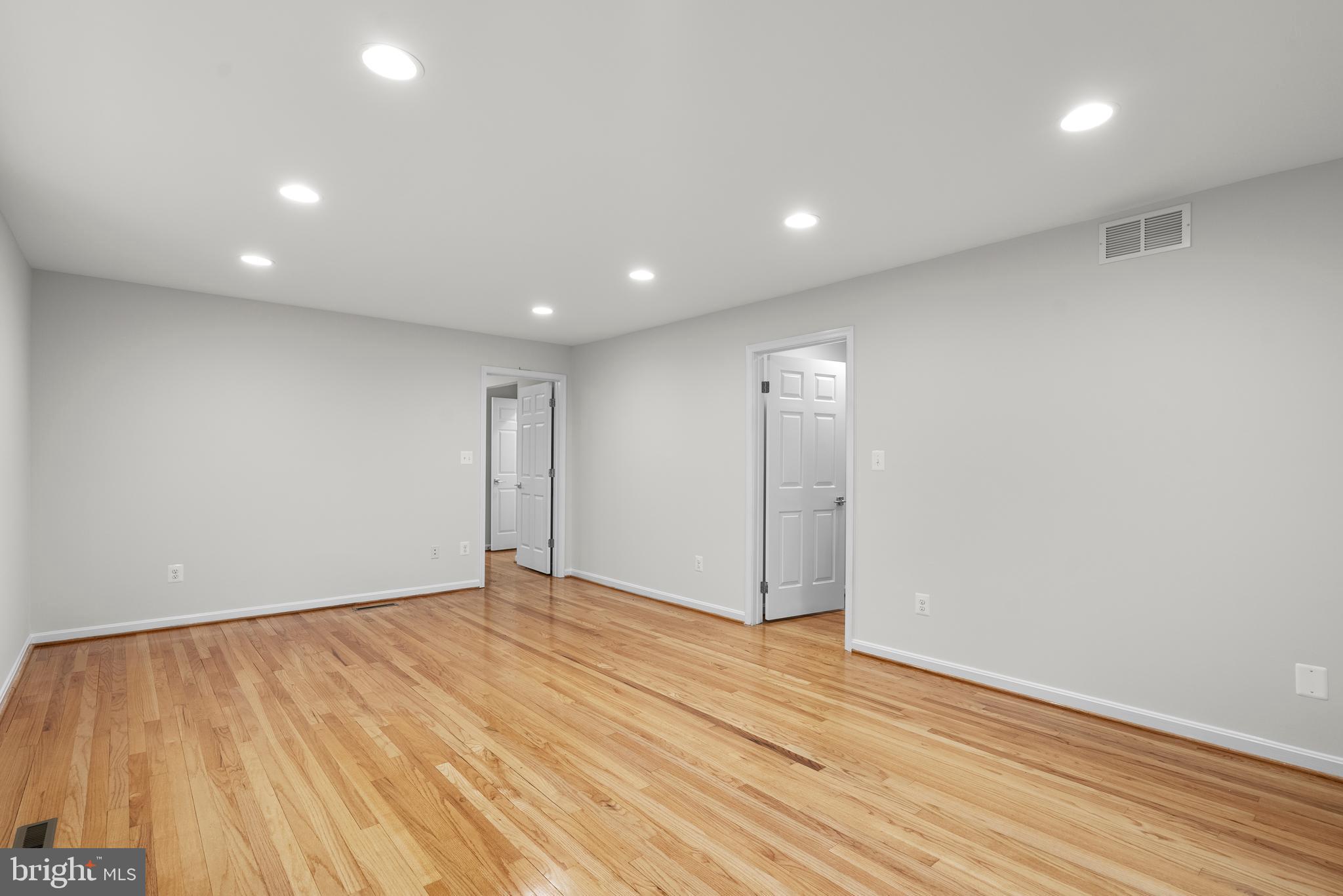 CLARKSBURG OUTSIDE - Residential