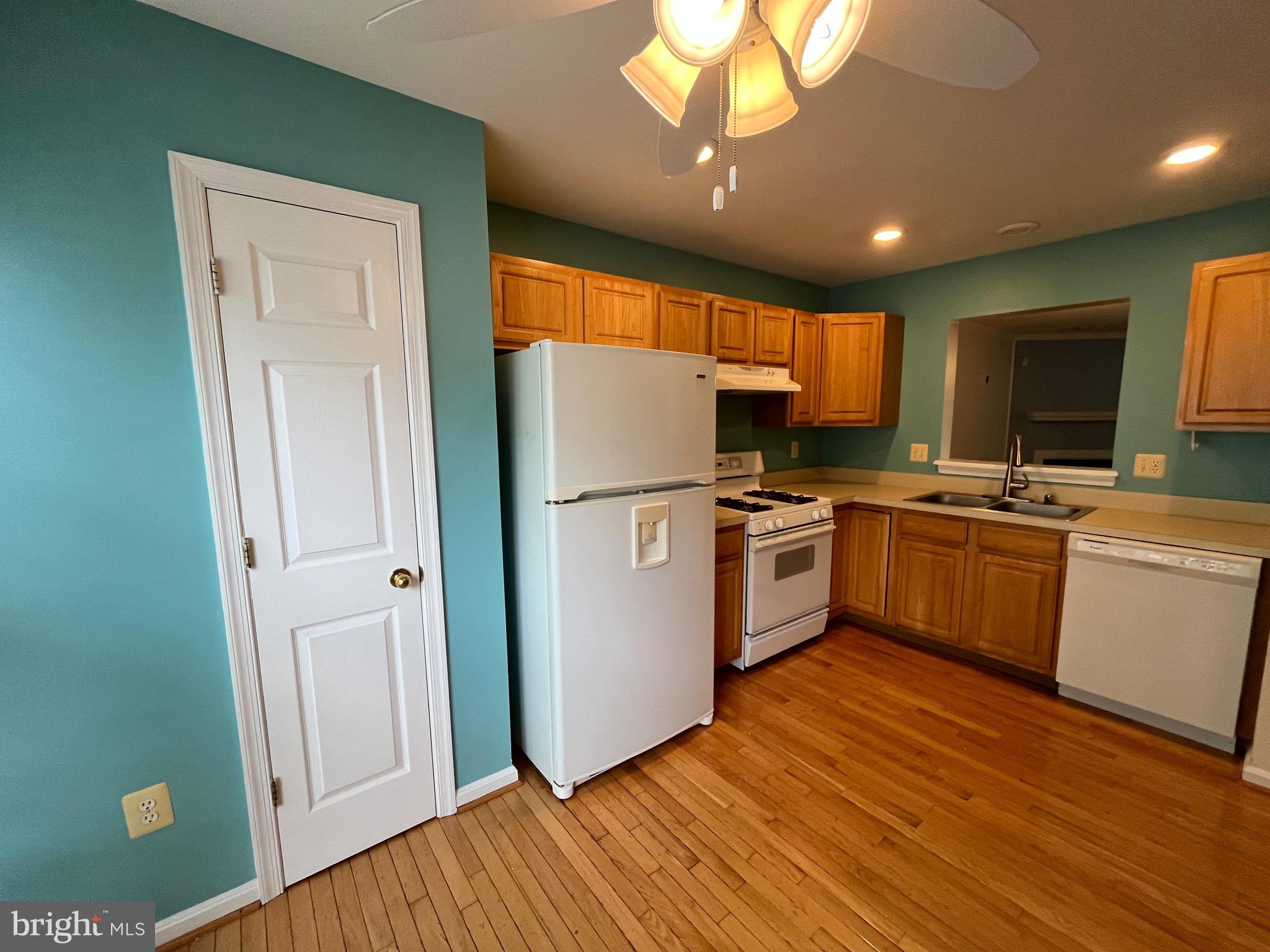 WINTERS RUN MANOR - Residential