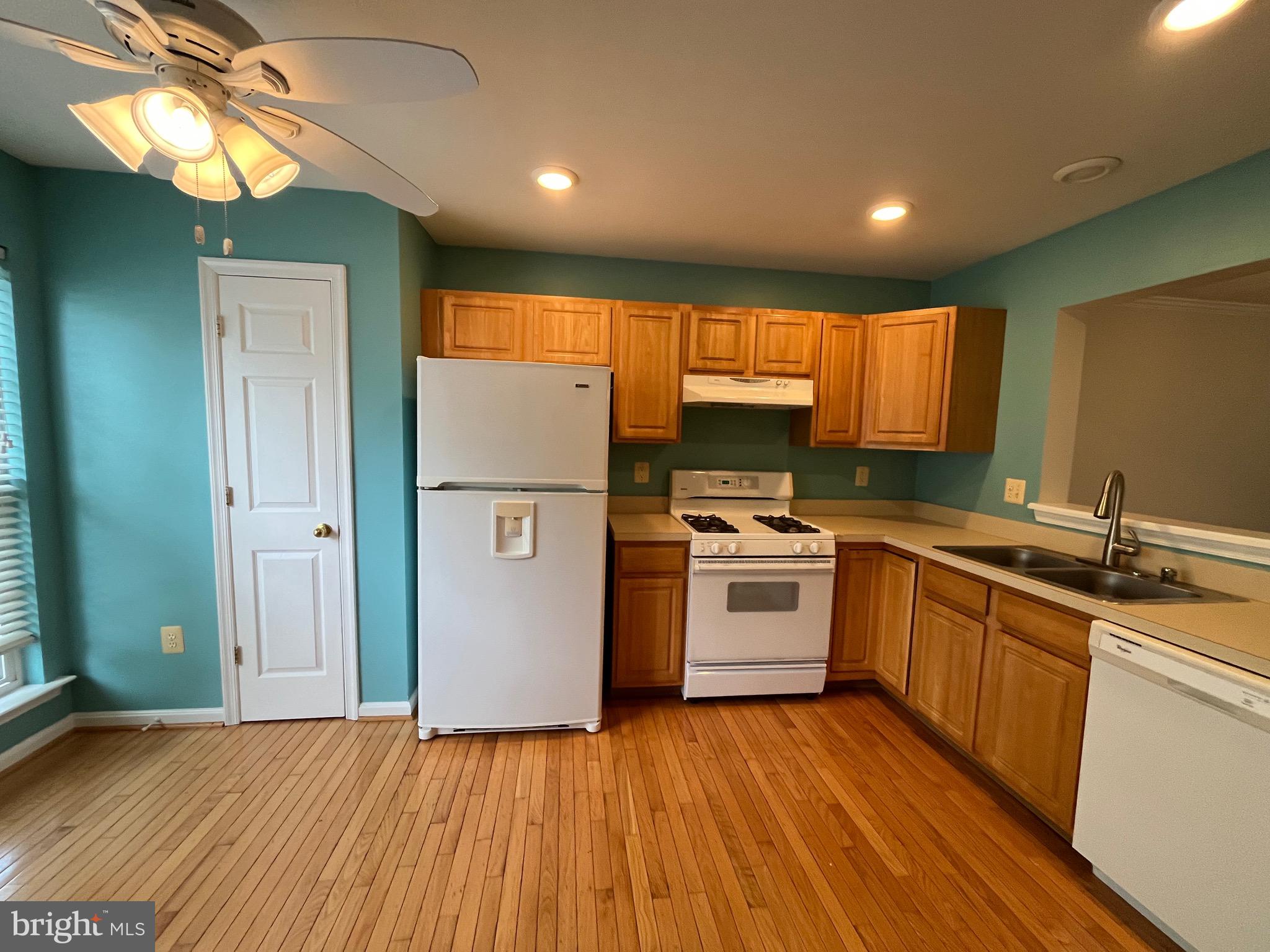 WINTERS RUN MANOR - Residential