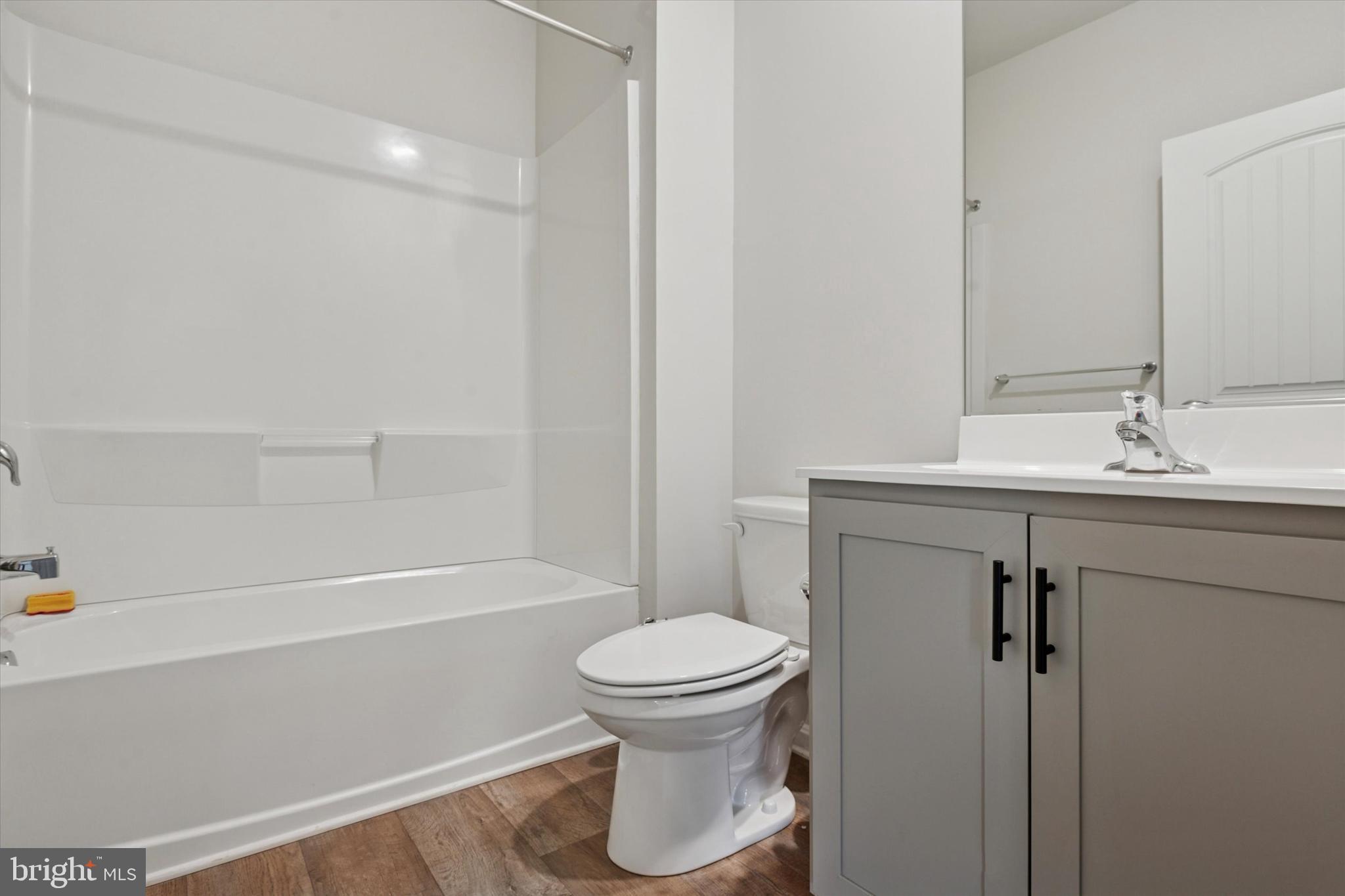 SHANNON COVE - Residential