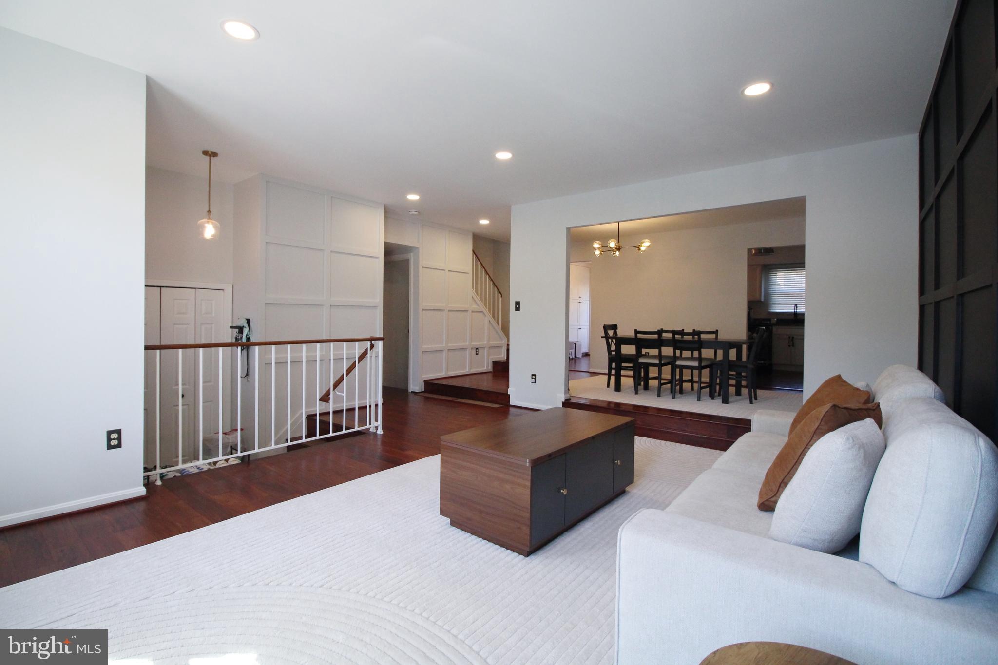 3139 STRATFORD COURT