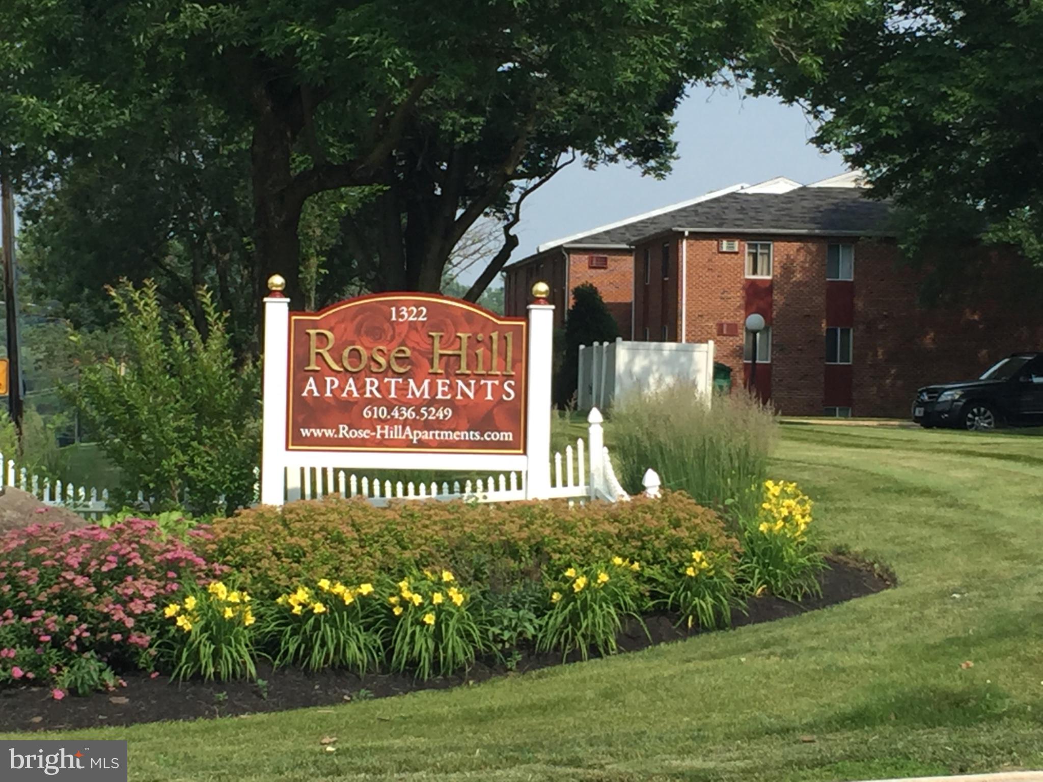 1316 W CHESTER PIKE J9