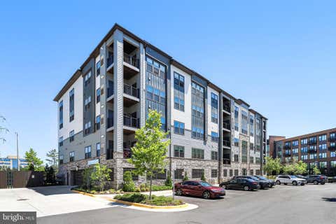 Condo For Rent - 12850 Mosaic Park Way #2-W<br/> HERNDON, VA 20171