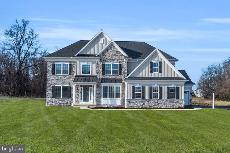The Hudson by Garman Builders is a stunning two-story single-family home which offers 3,557 sqft, 5 bedrooms, 4 bathrooms, 3 Car-Side Load Garage, and a full basement with plenty of luxurious upgrades.