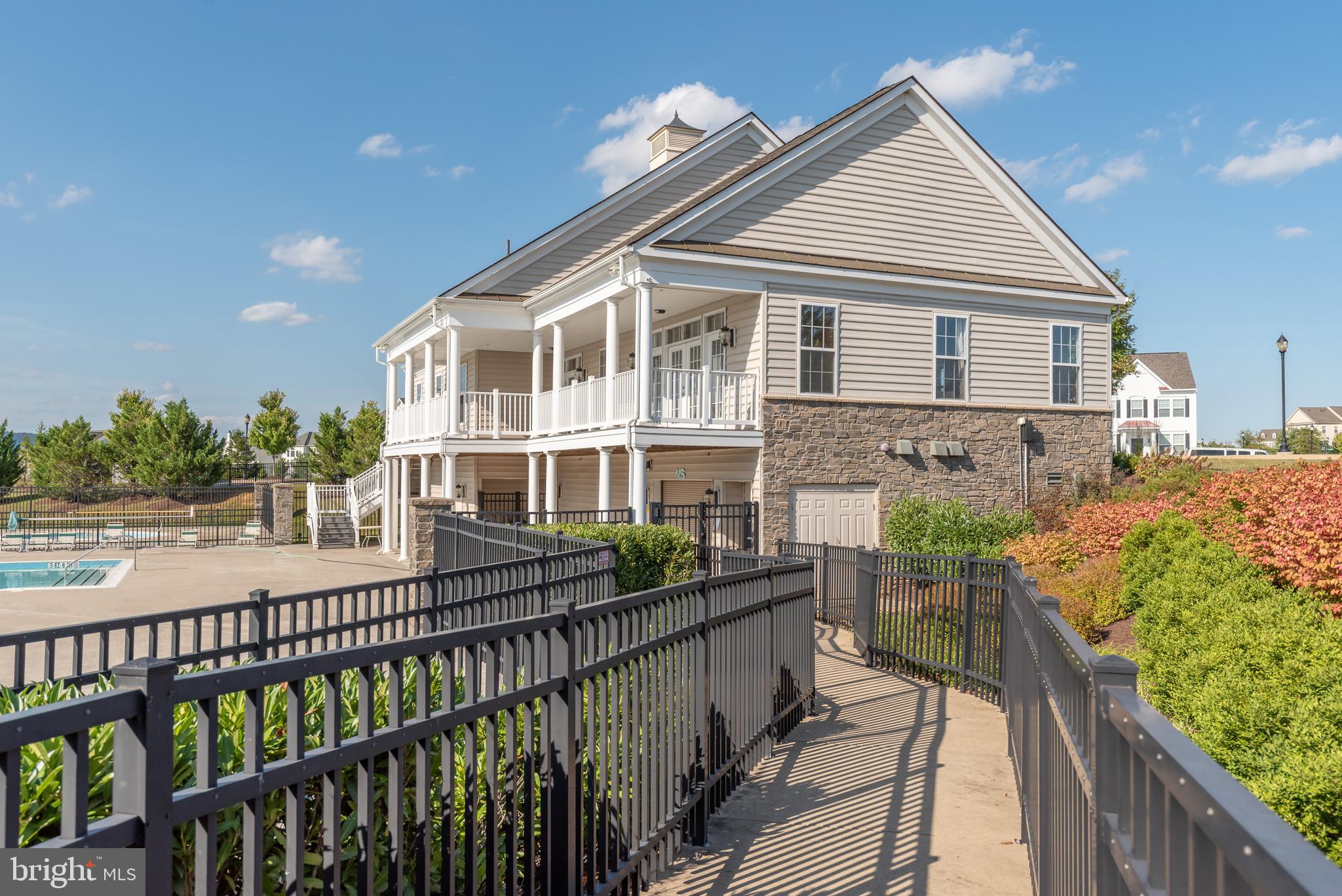 MARTINSBURG STATION - Residential Lease