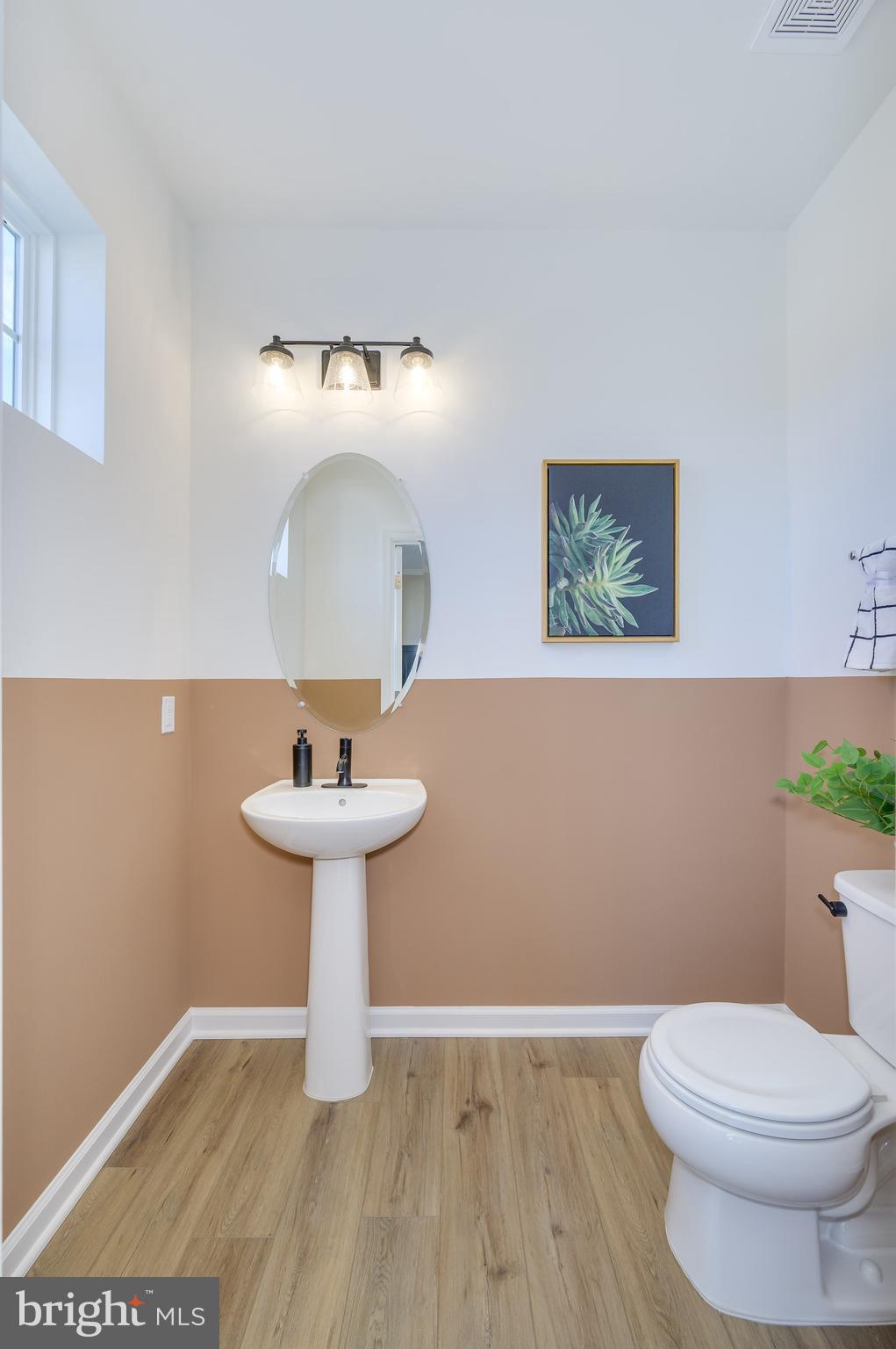 MARTINSBURG STATION - Residential Lease