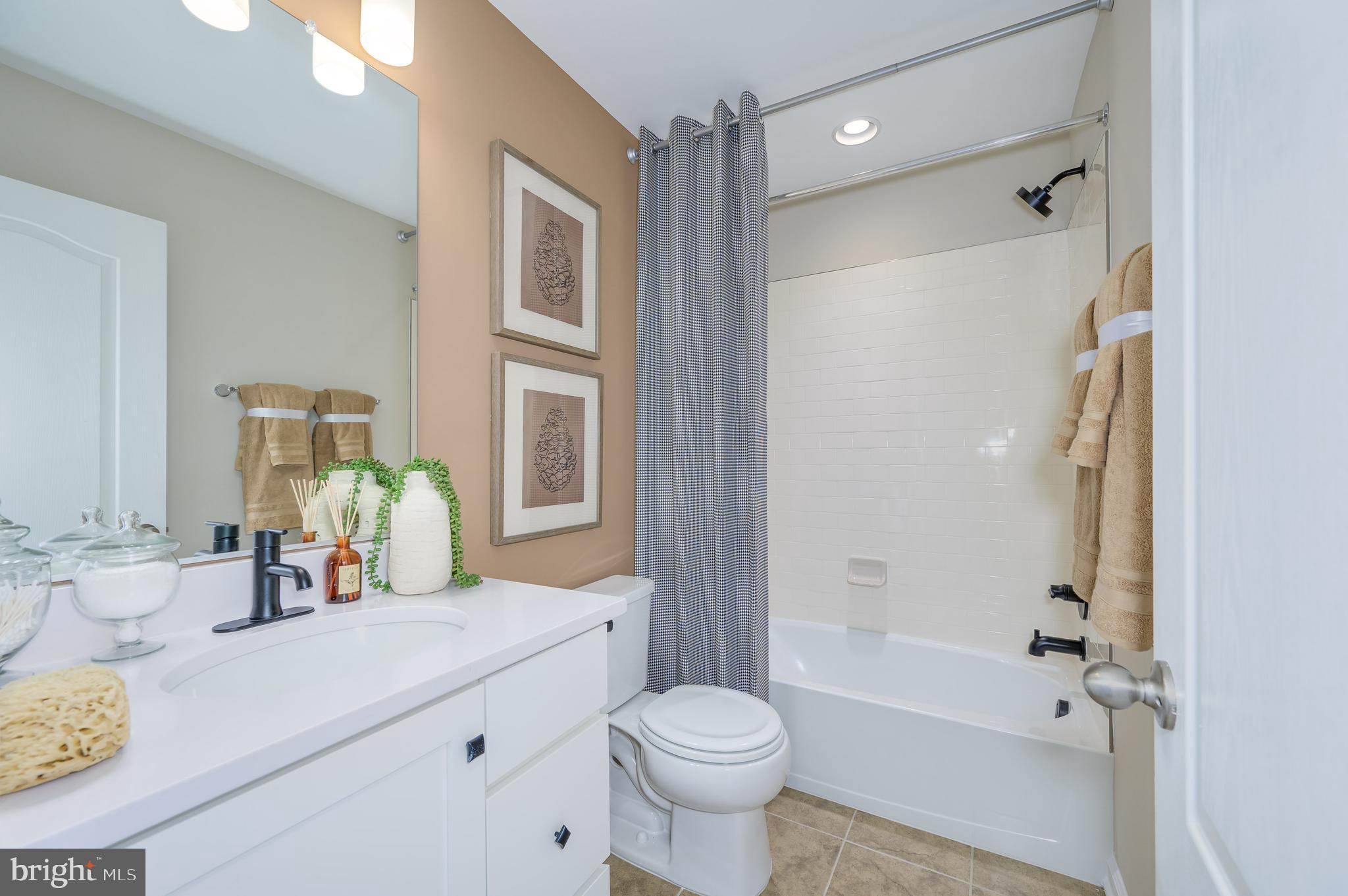 MARTINSBURG STATION - Residential Lease