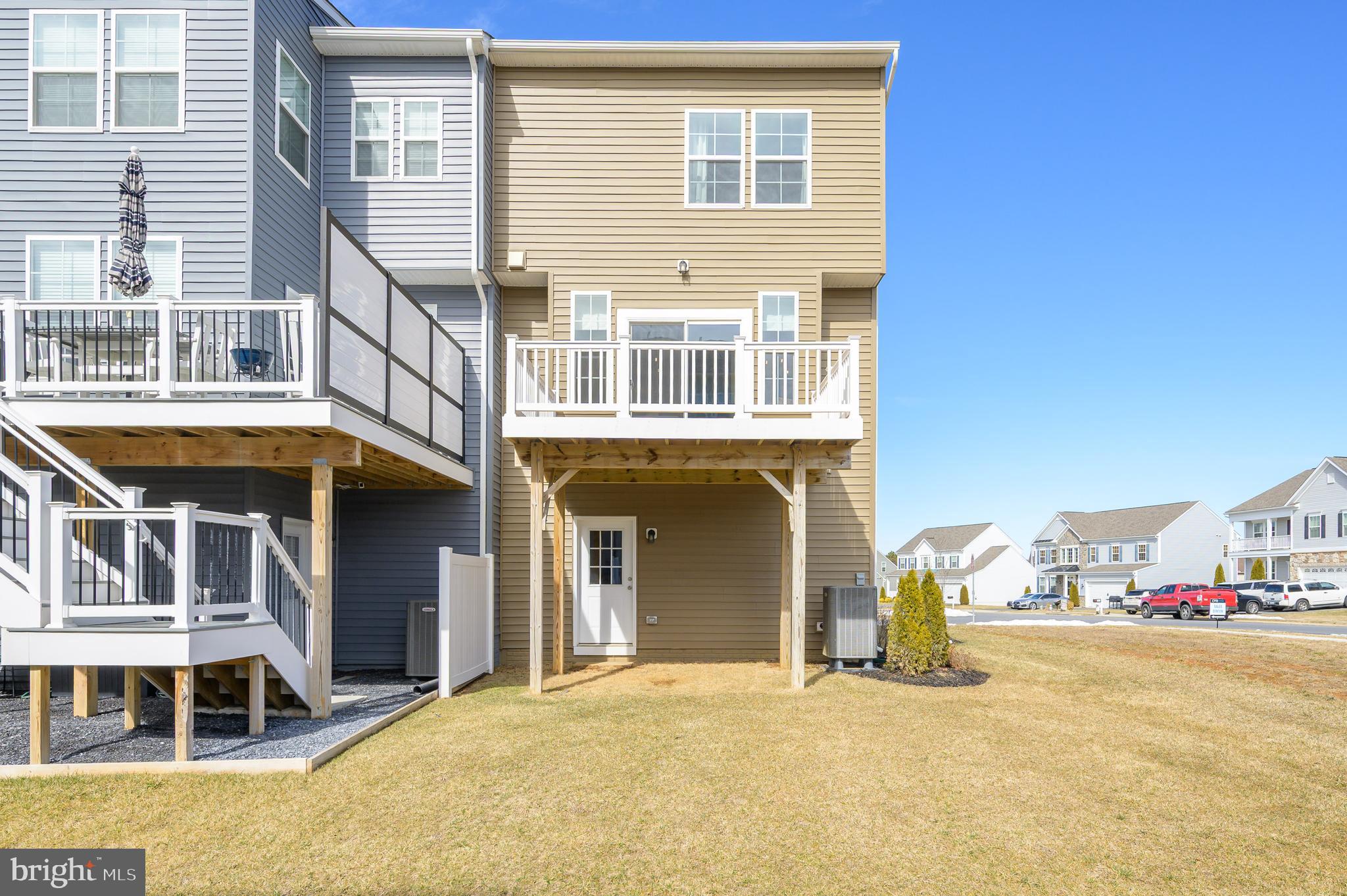 MARTINSBURG STATION - Residential Lease