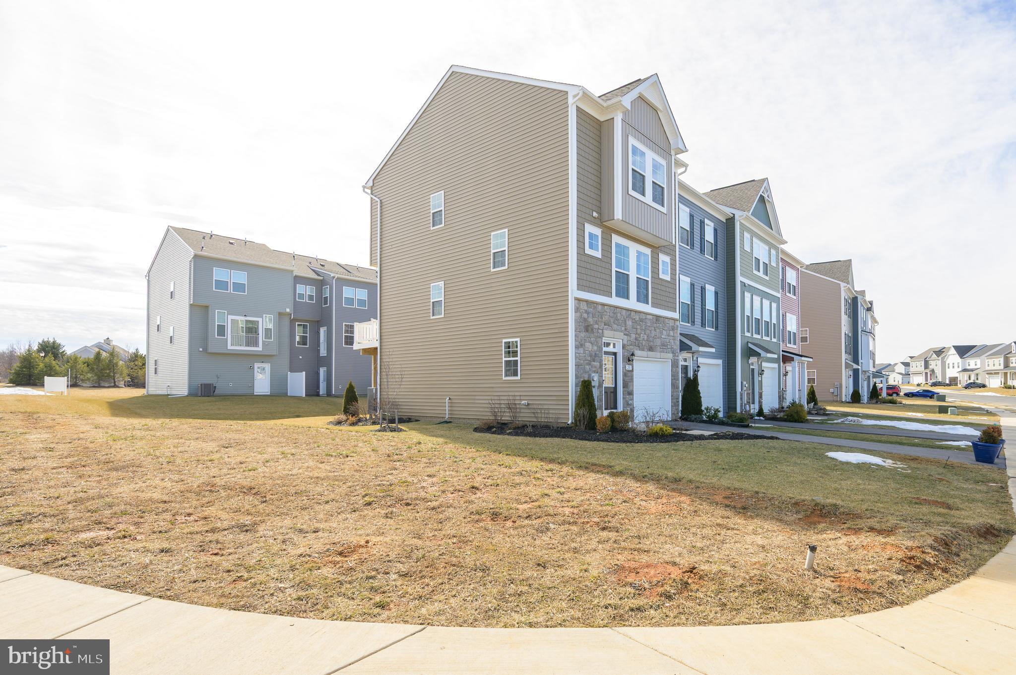 MARTINSBURG STATION - Residential Lease