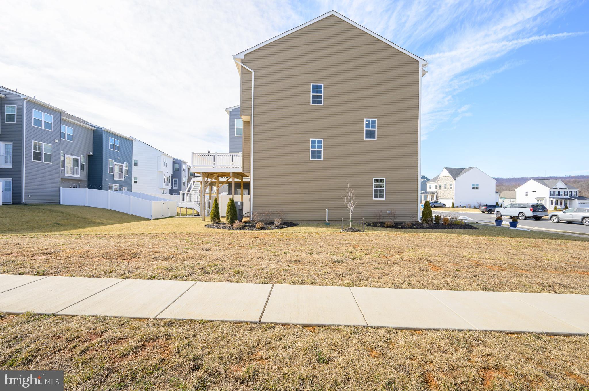 MARTINSBURG STATION - Residential Lease