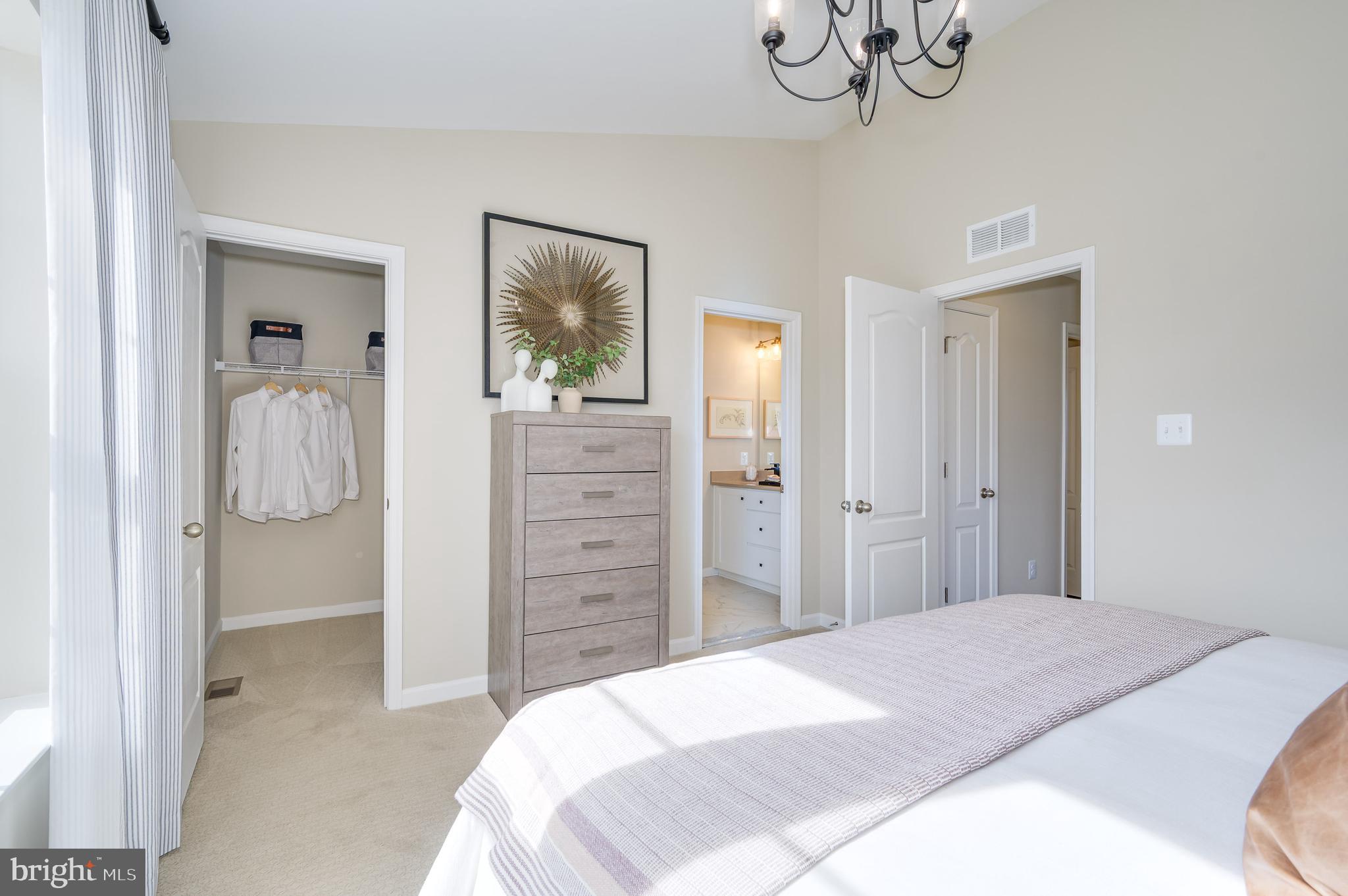 MARTINSBURG STATION - Residential Lease