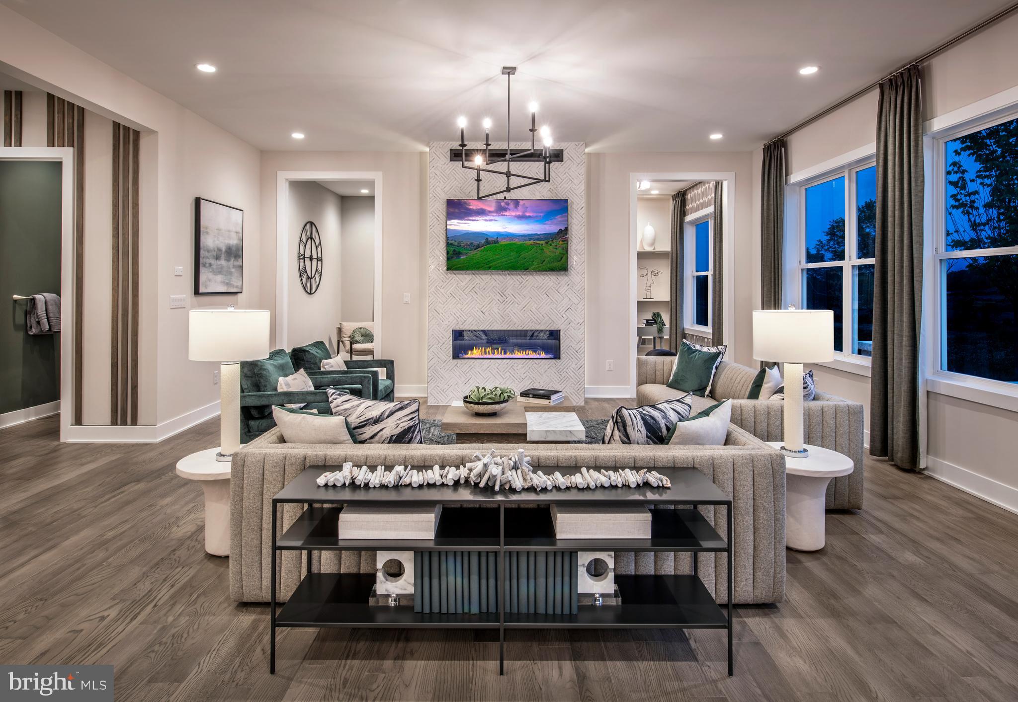 REGENCY AT WATERSIDE - Residential