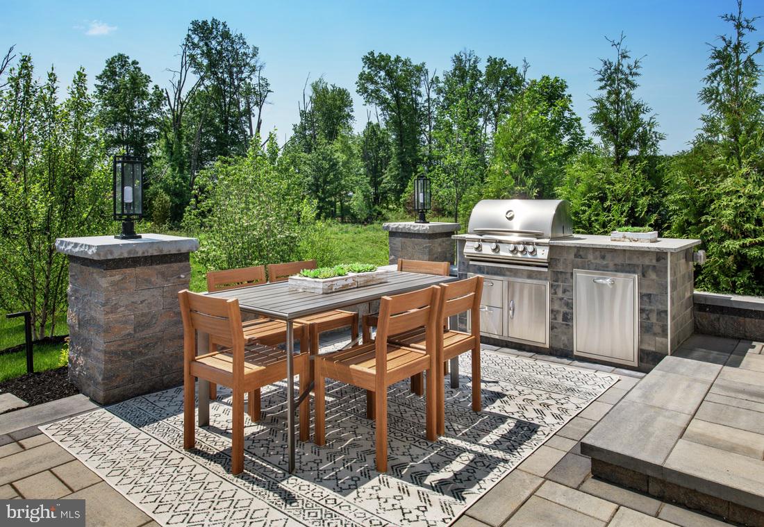 REGENCY AT WATERSIDE - Residential