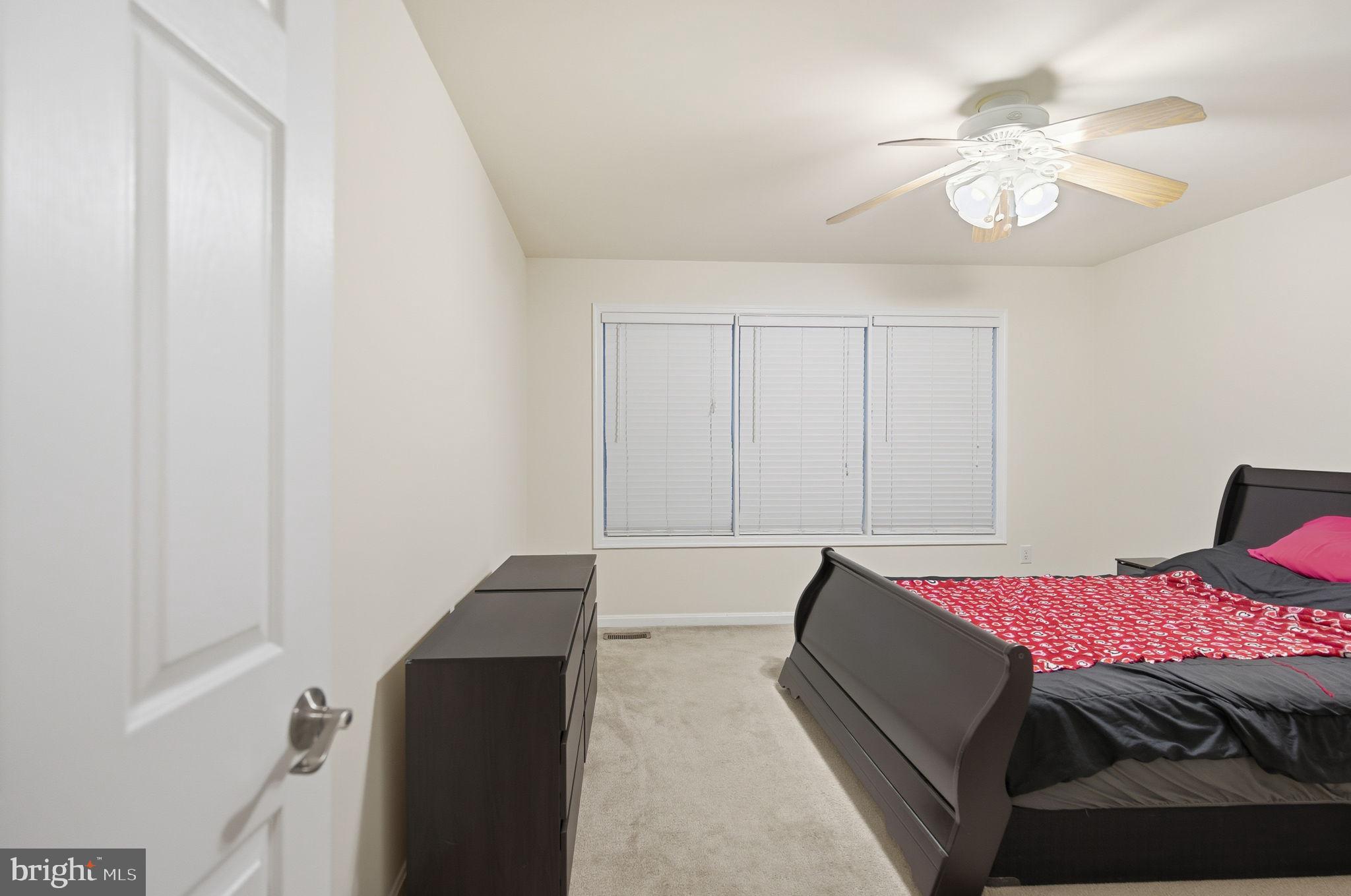 SYCAMORE VILLAGE - Residential