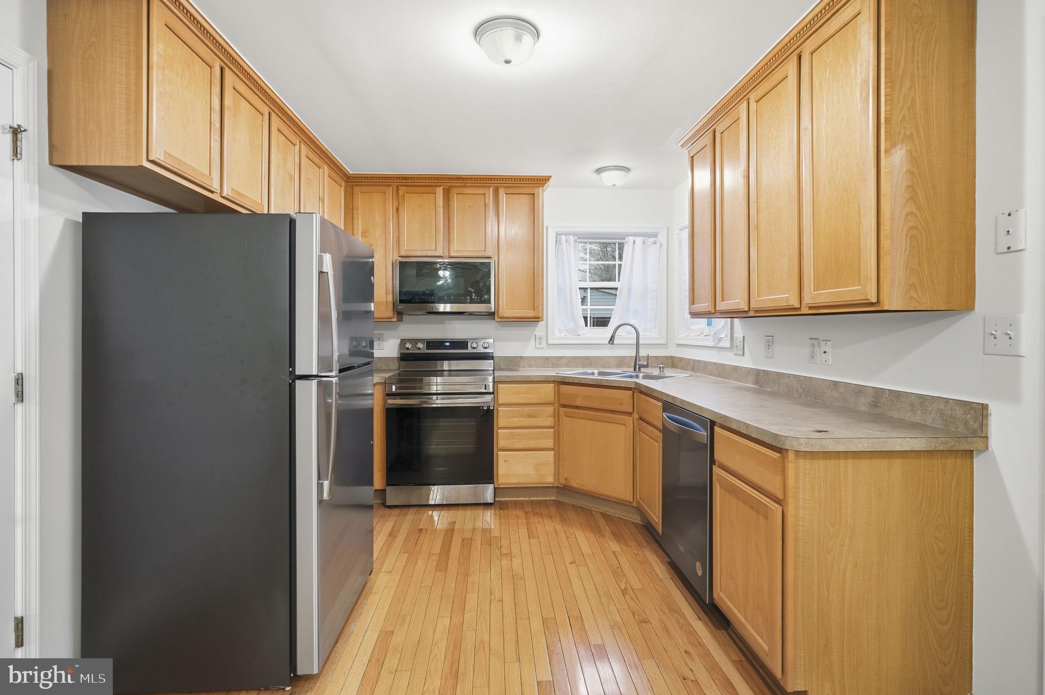 SYCAMORE VILLAGE - Residential