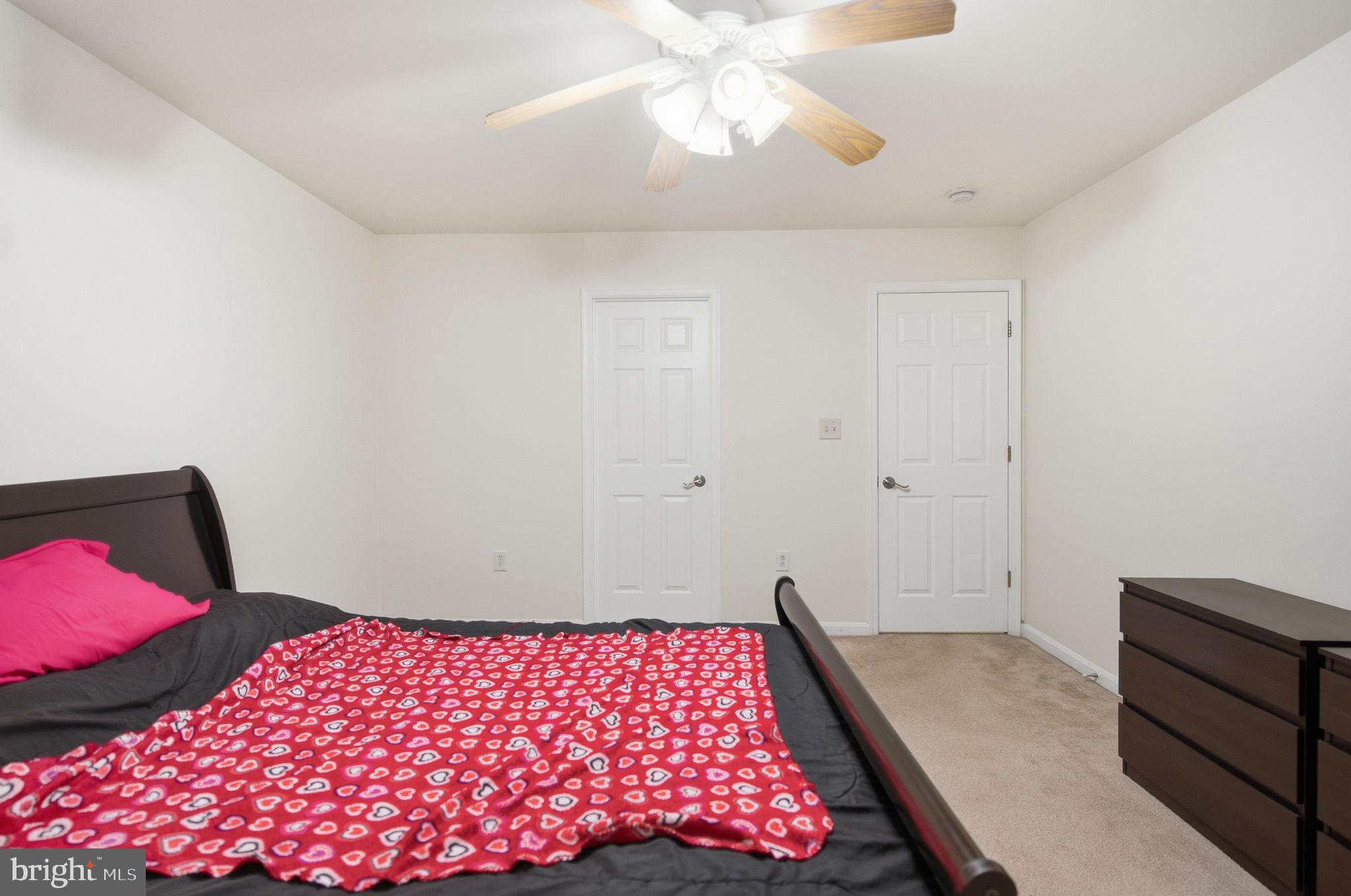 SYCAMORE VILLAGE - Residential