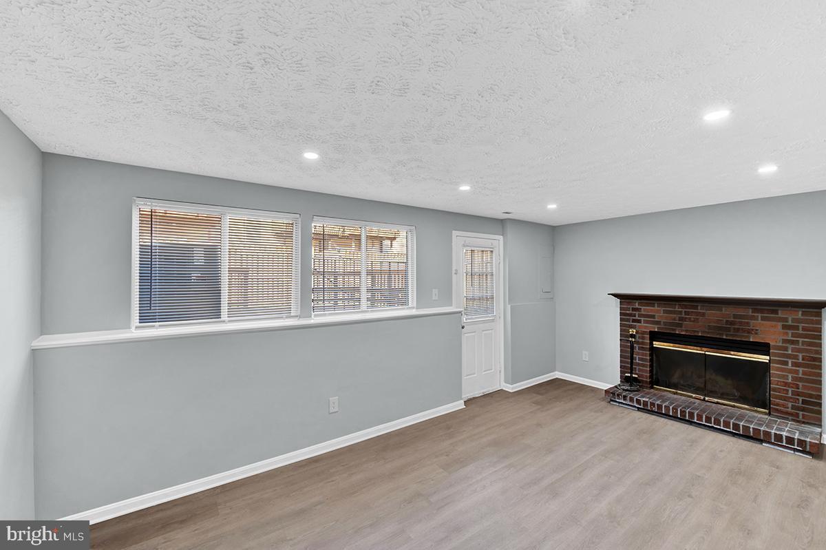 6317 BETSY ROSS COURT