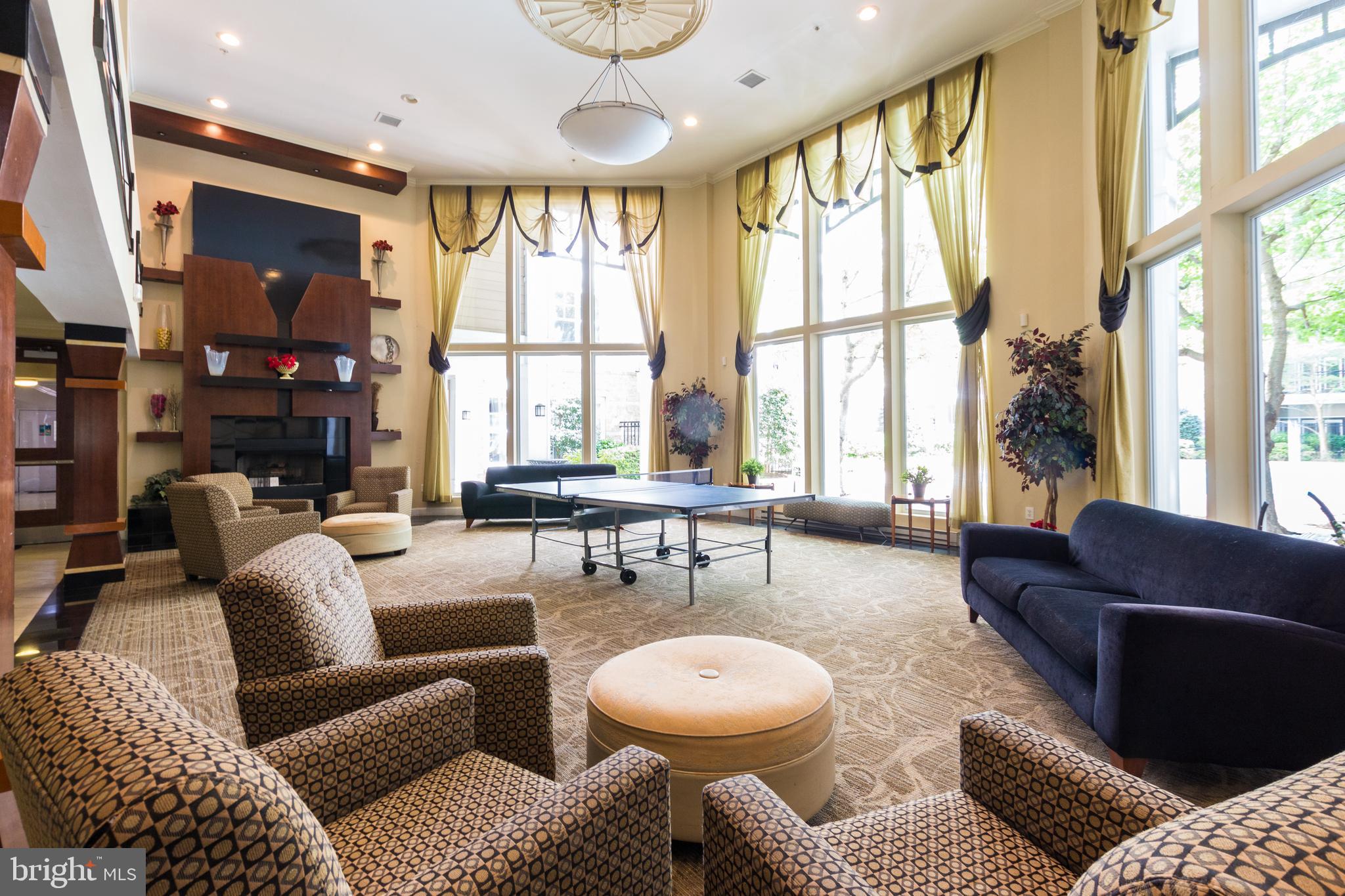 FITZ AT ROCKVILLE TOWN C - Residential