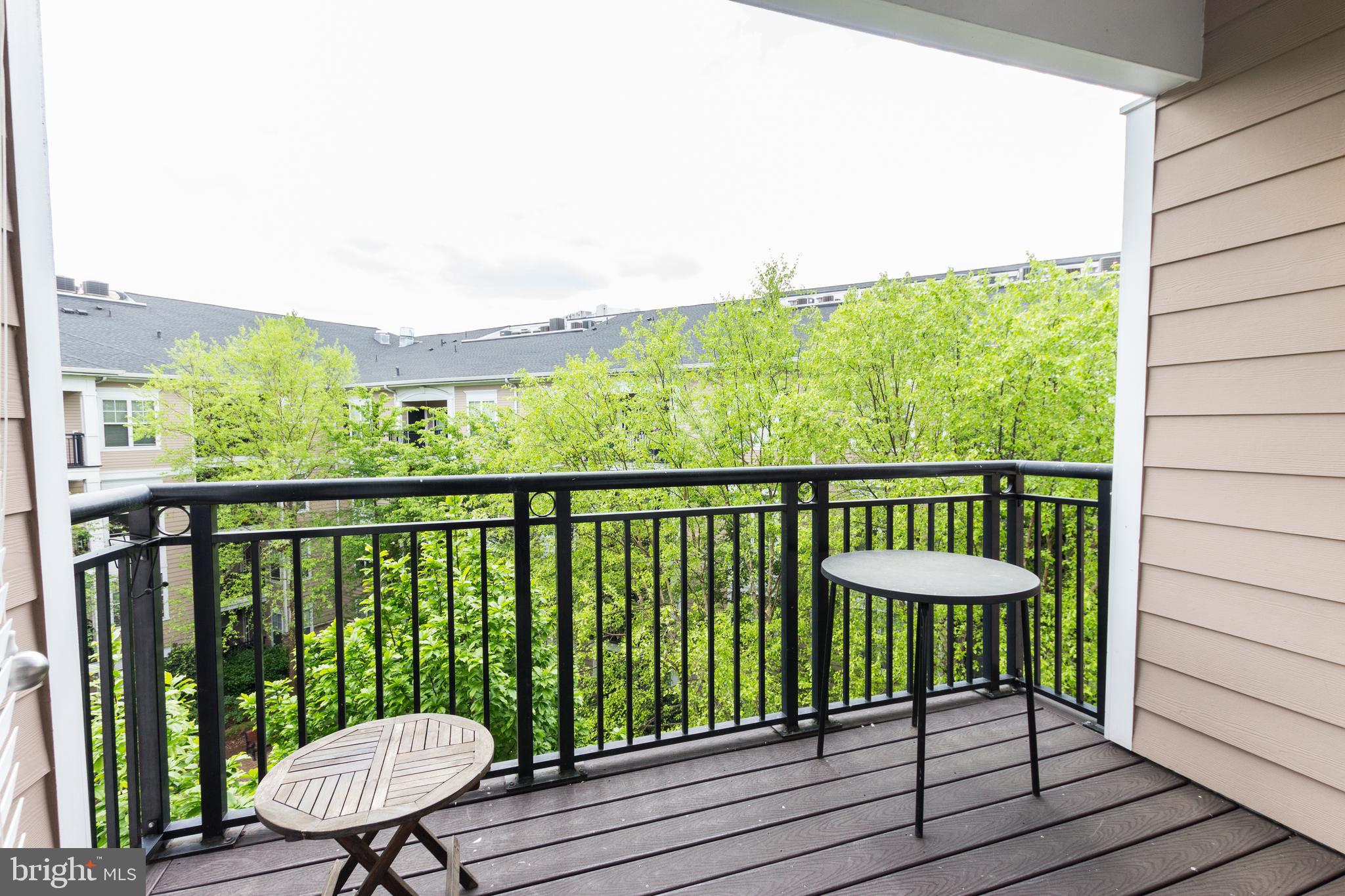 FITZ AT ROCKVILLE TOWN C - Residential