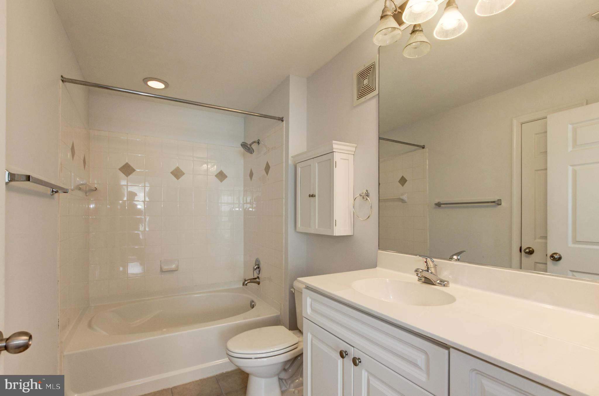 FITZ AT ROCKVILLE TOWN C - Residential