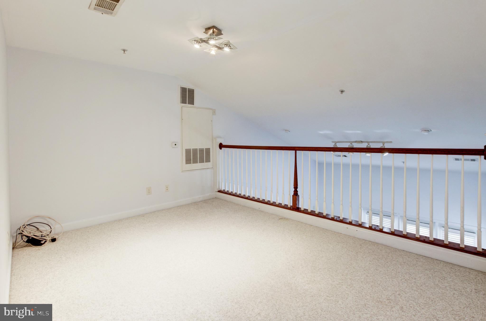 FITZ AT ROCKVILLE TOWN C - Residential