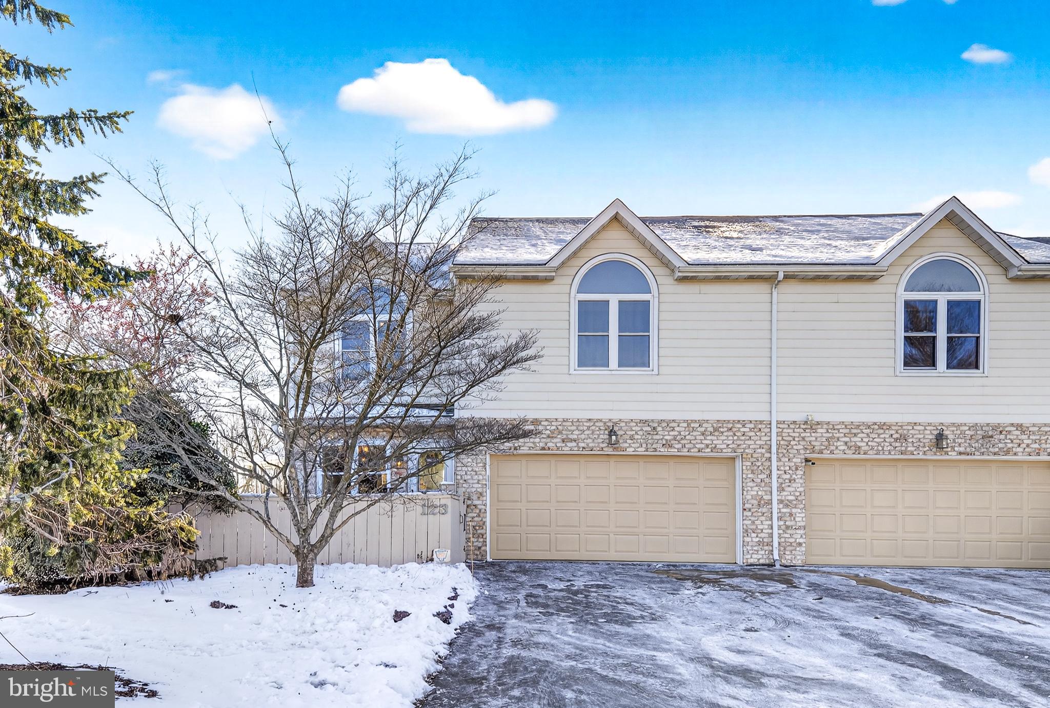 123 PINNACLE POINT DRIVE