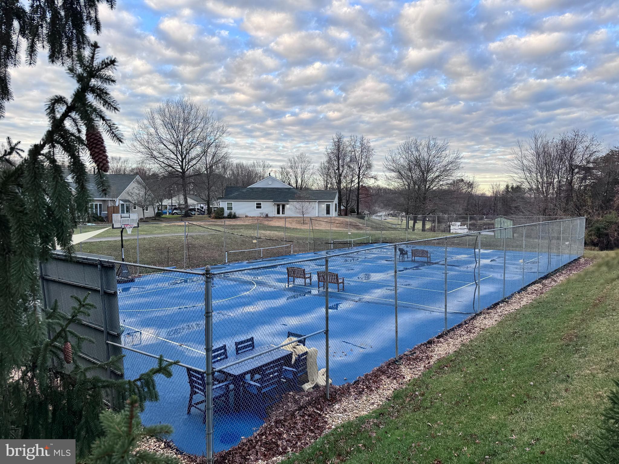 RIVER RIDGE - Residential