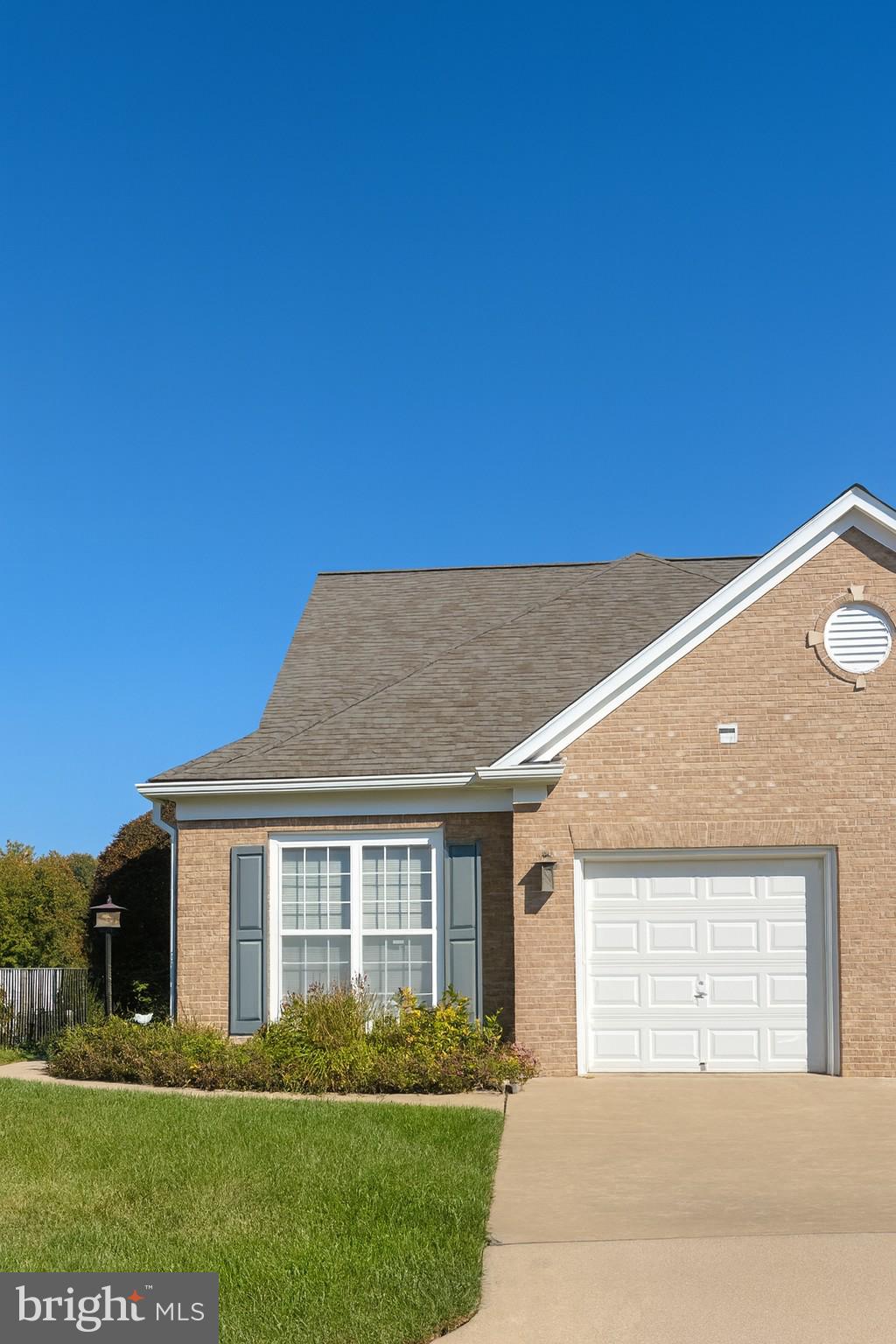 RIVER RIDGE - Residential