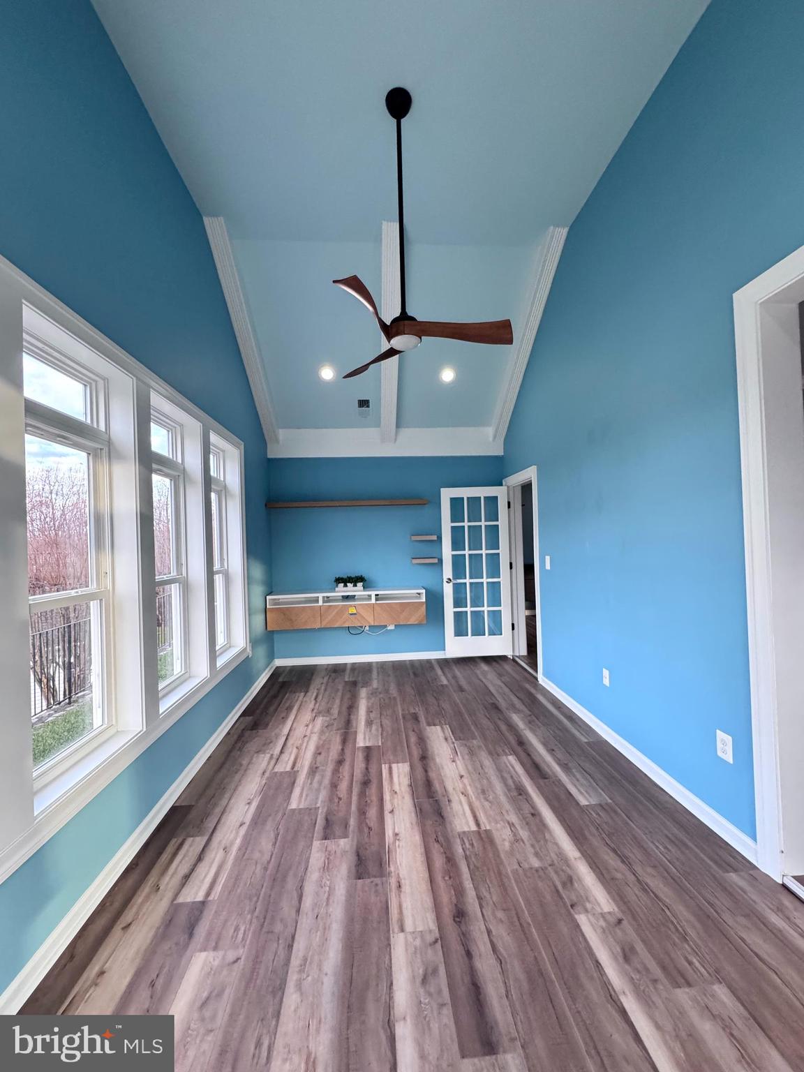 RIVER RIDGE - Residential