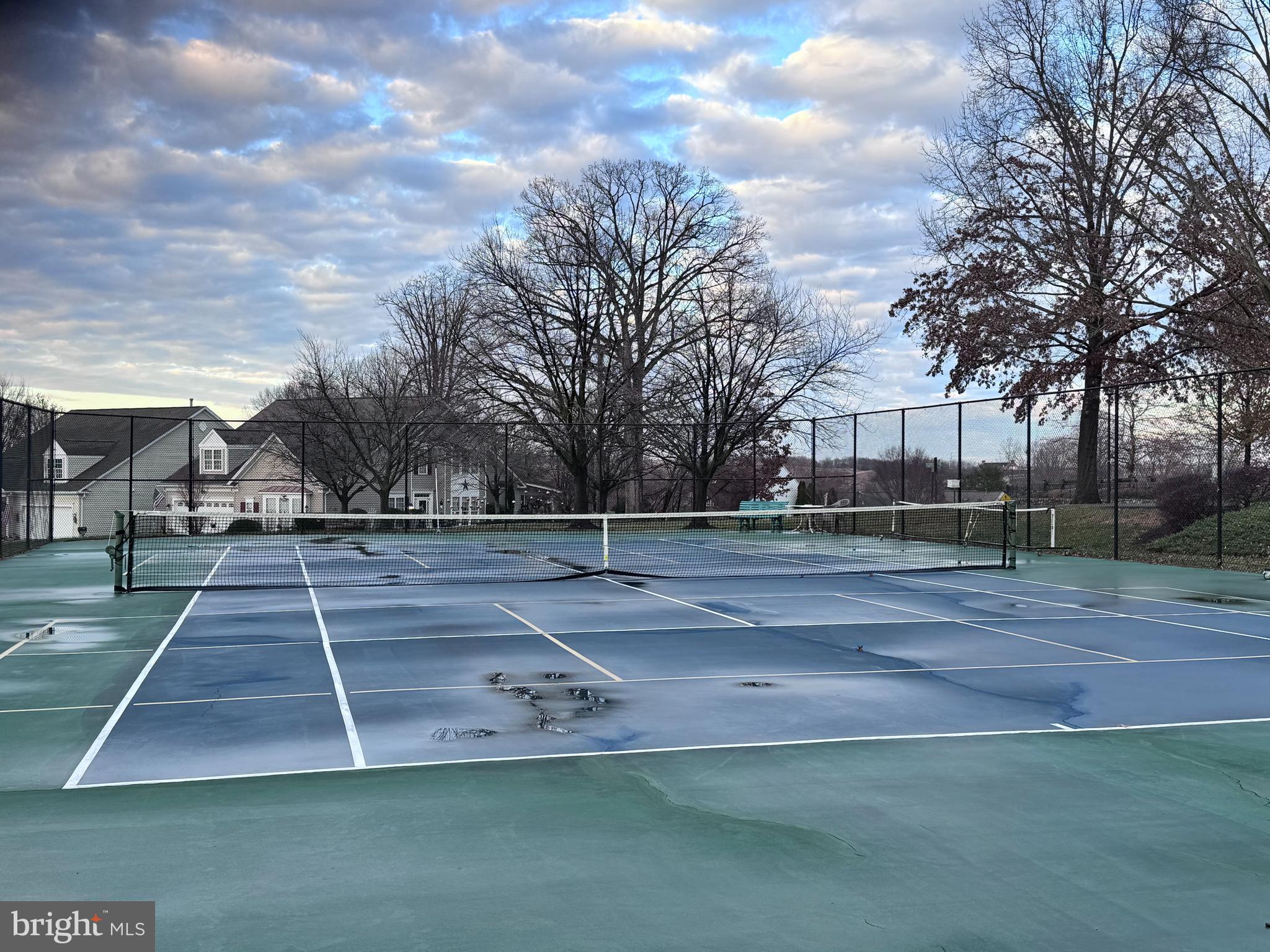 RIVER RIDGE - Residential