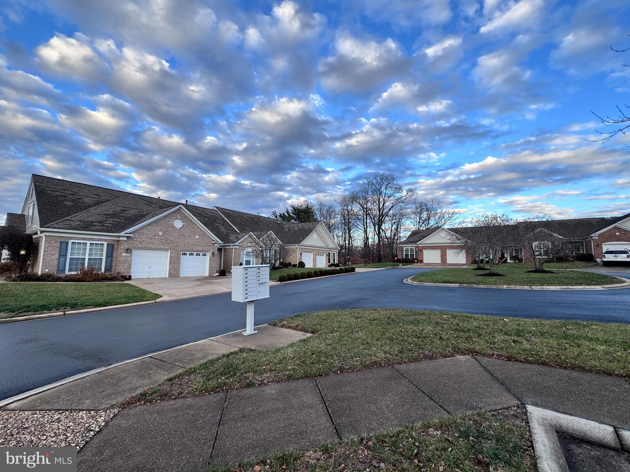 RIVER RIDGE - Residential