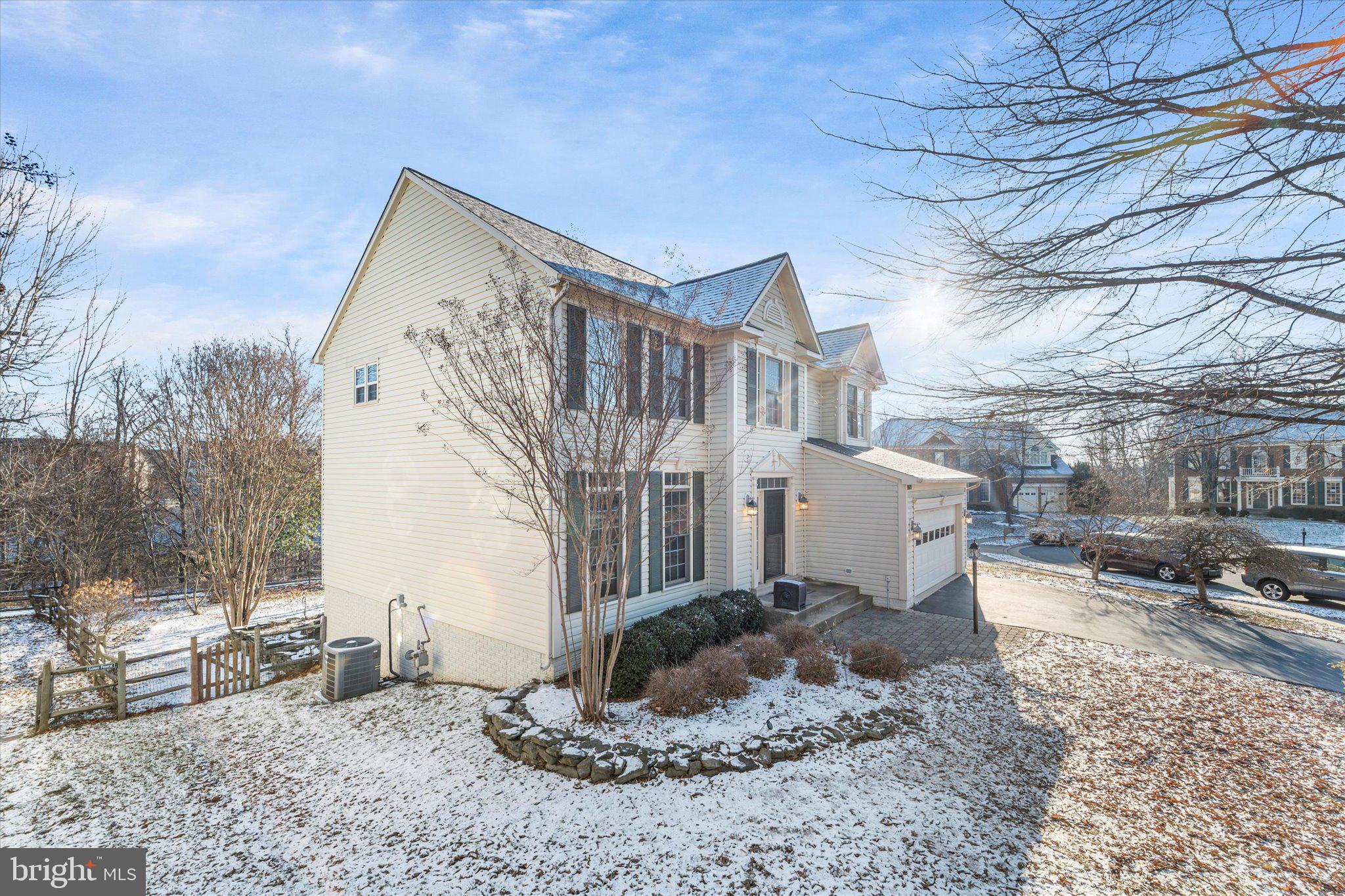 19028 SNOWBERRY COURT