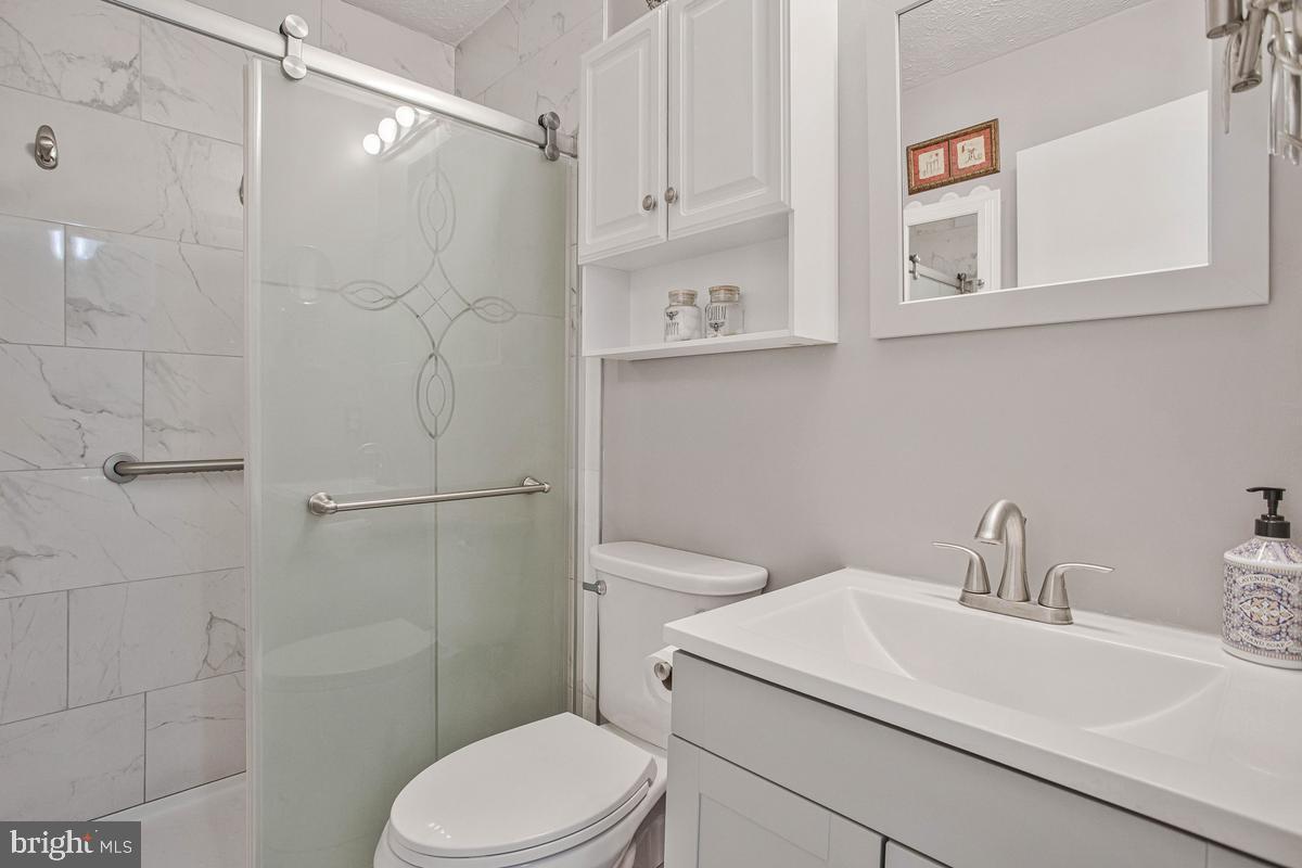 BAY HIGHLANDS - Residential