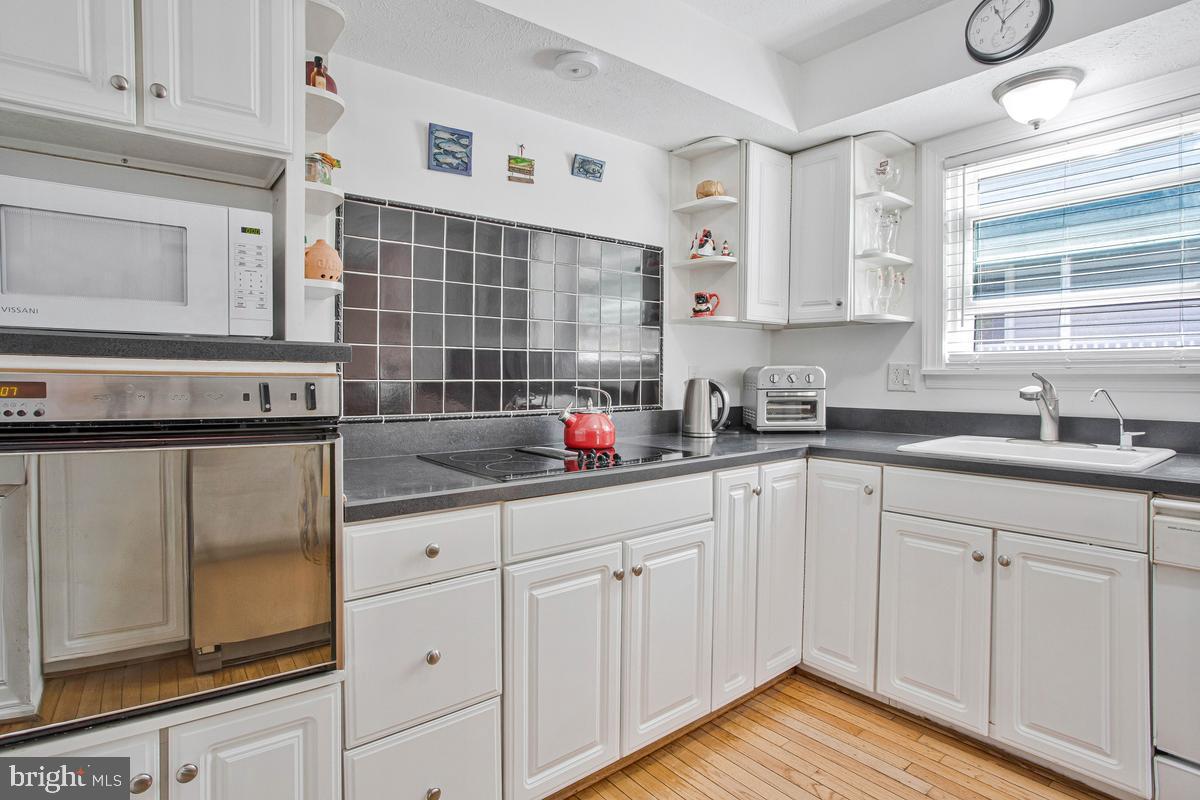 BAY HIGHLANDS - Residential