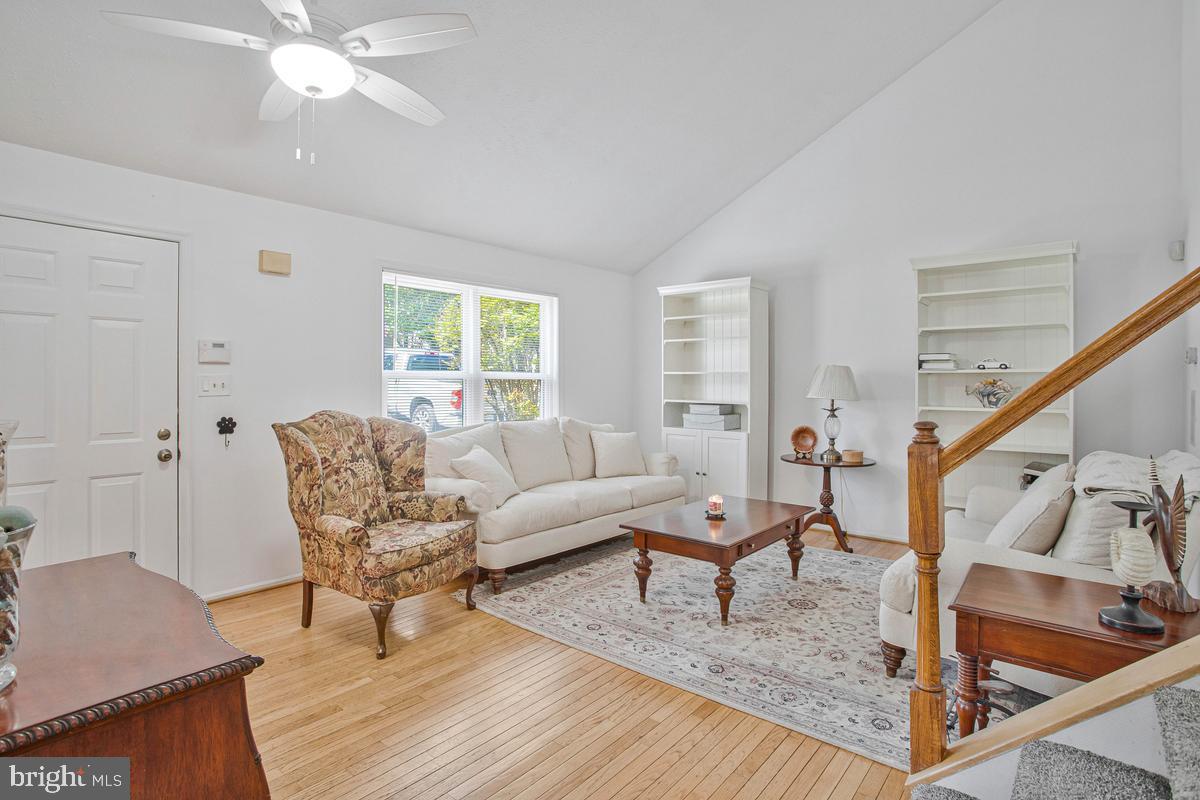 BAY HIGHLANDS - Residential