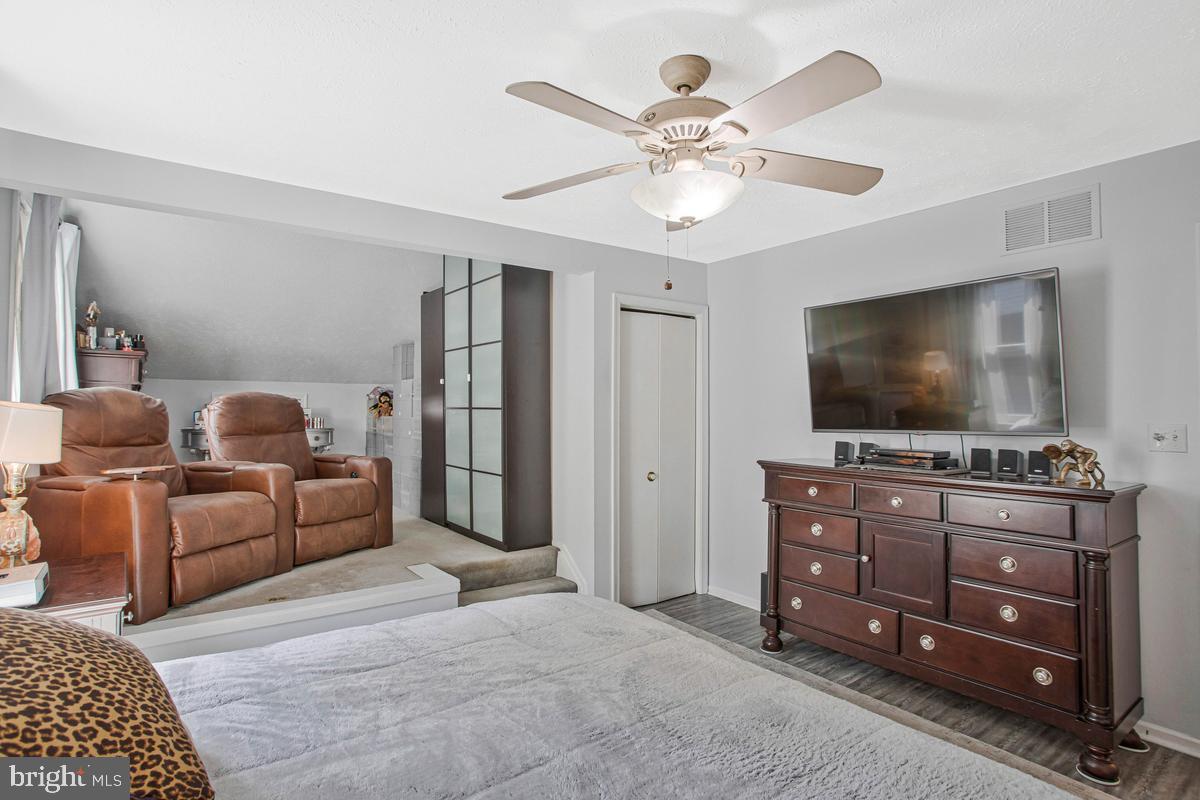 BAY HIGHLANDS - Residential