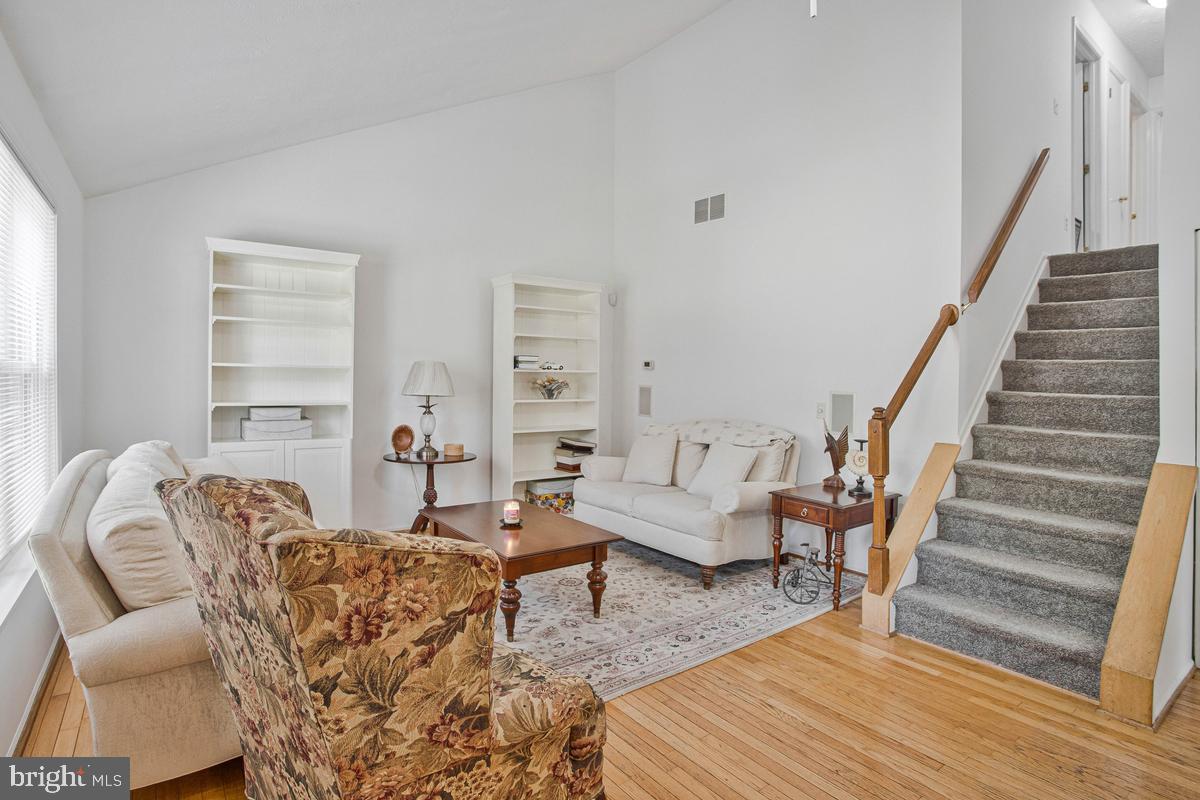 BAY HIGHLANDS - Residential
