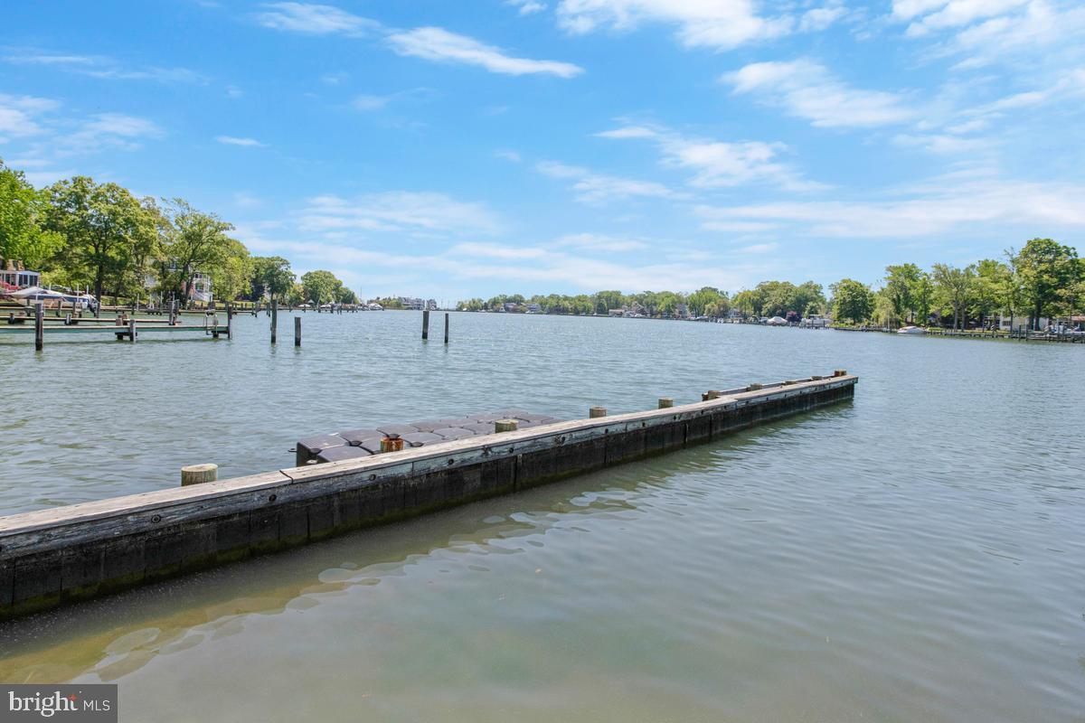 BAY HIGHLANDS - Residential