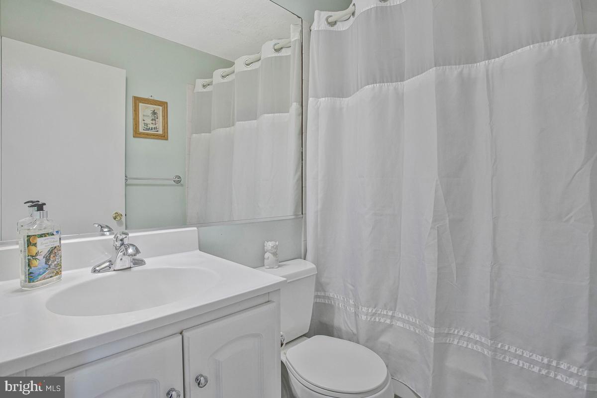 BAY HIGHLANDS - Residential
