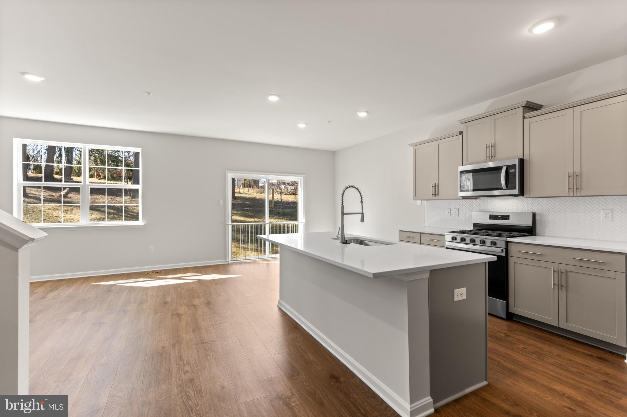 STONECREST - Residential