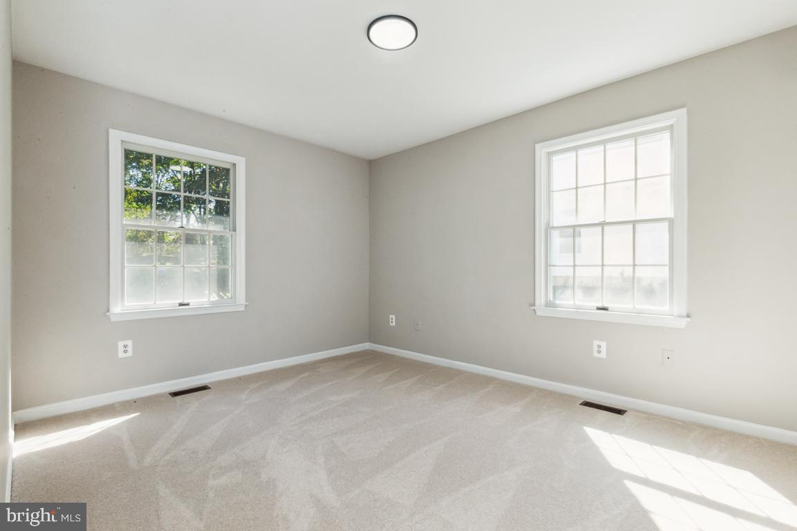 FAIRLAND - Residential