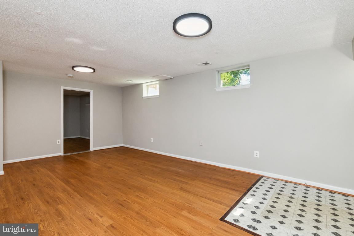 FAIRLAND - Residential