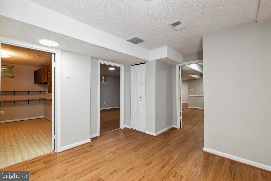 FAIRLAND - Residential