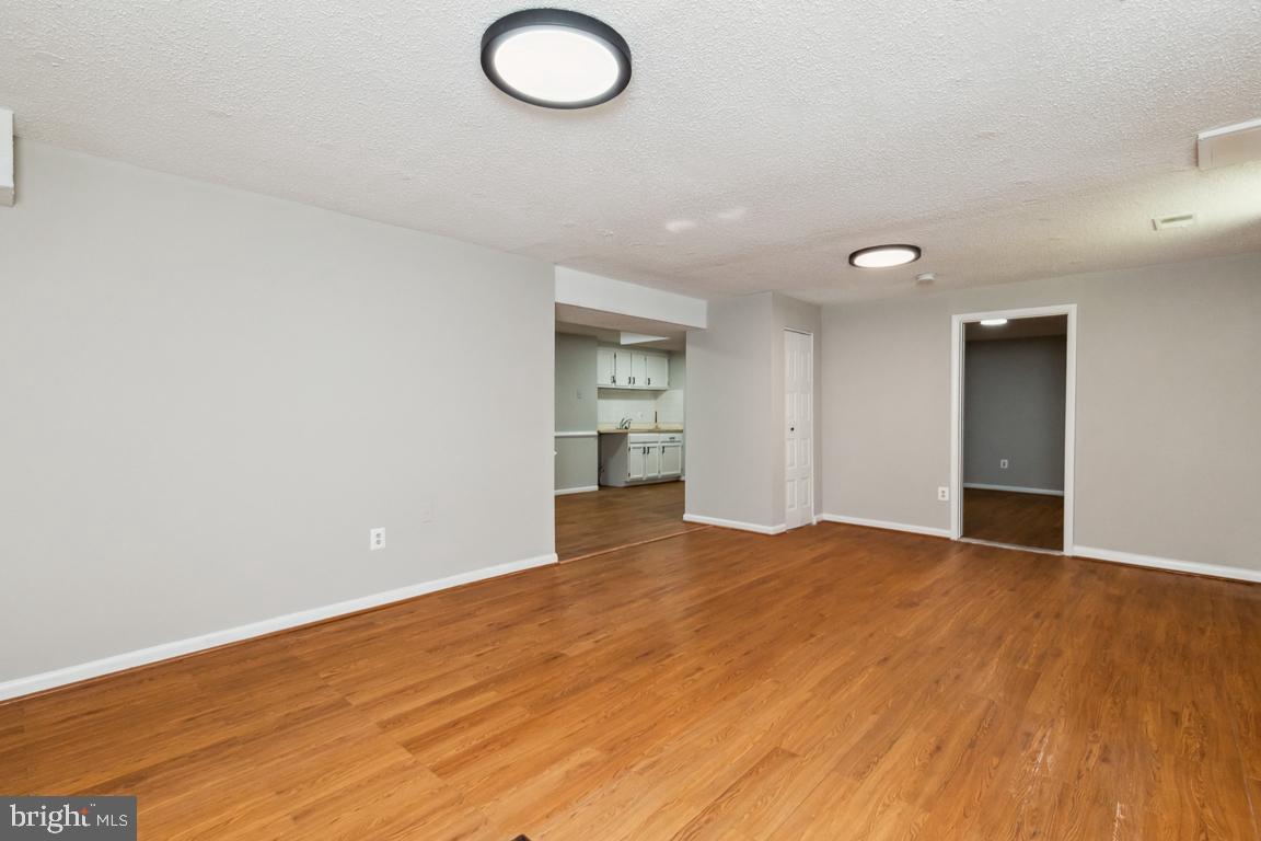 FAIRLAND - Residential