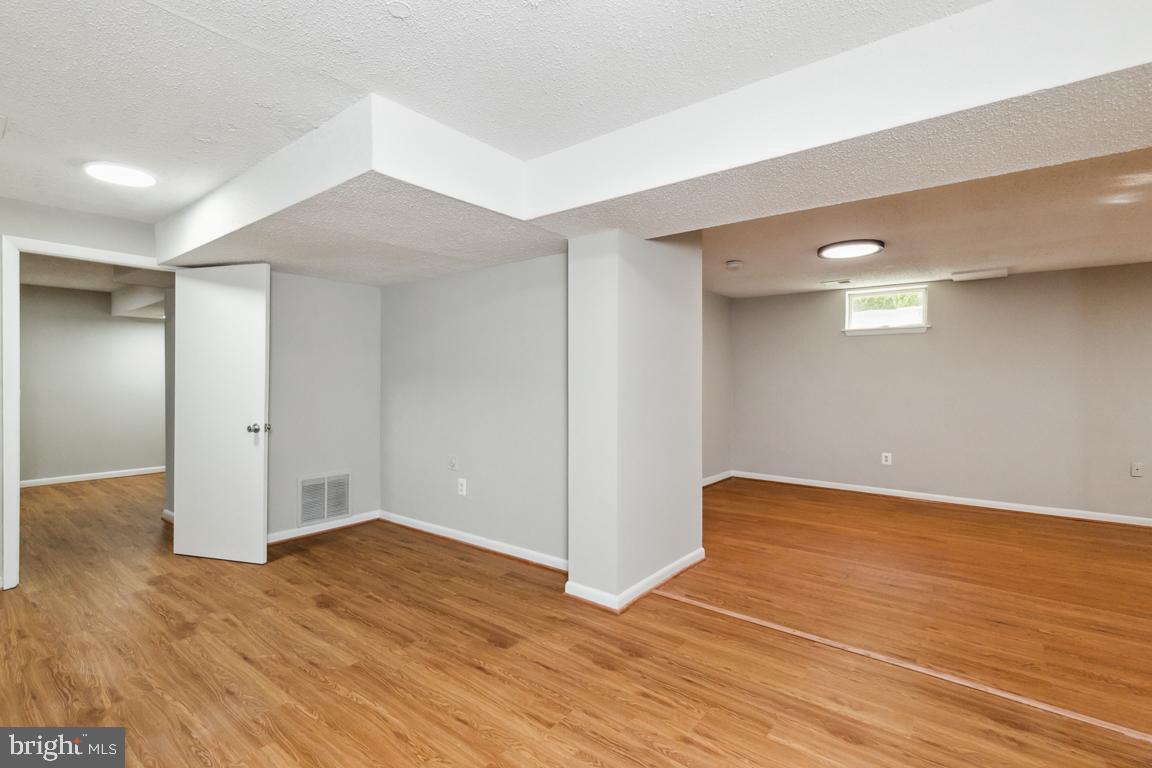 FAIRLAND - Residential