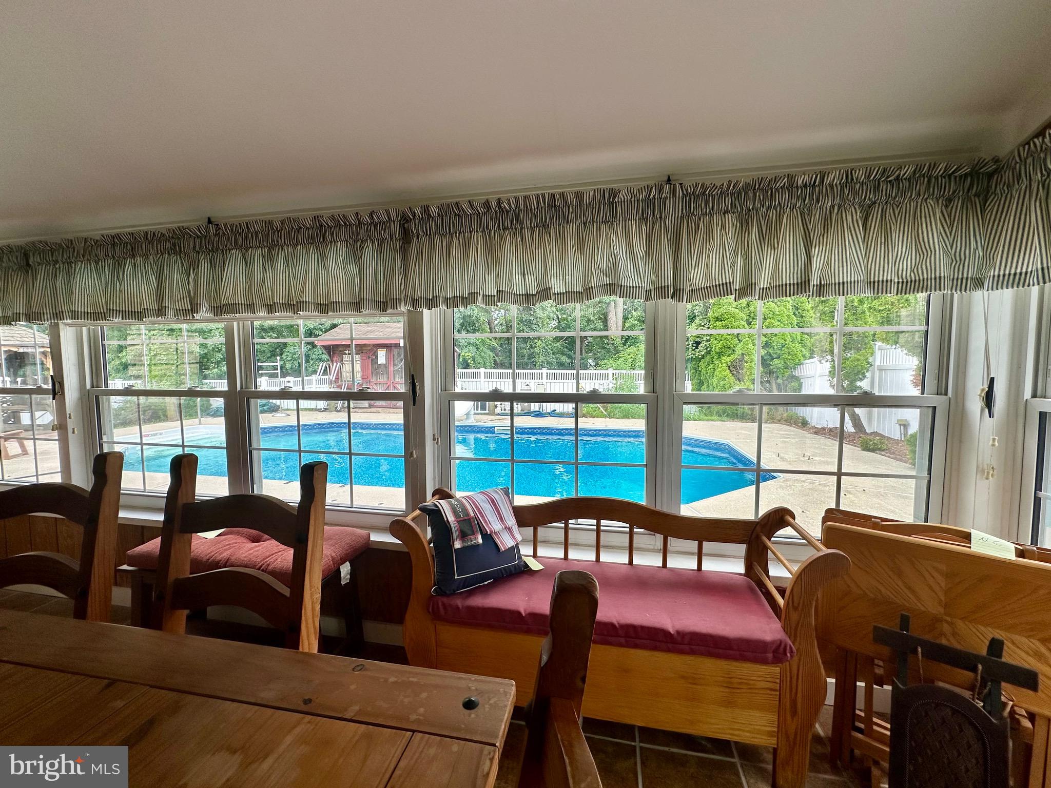 1209 CEDAR DRIVE