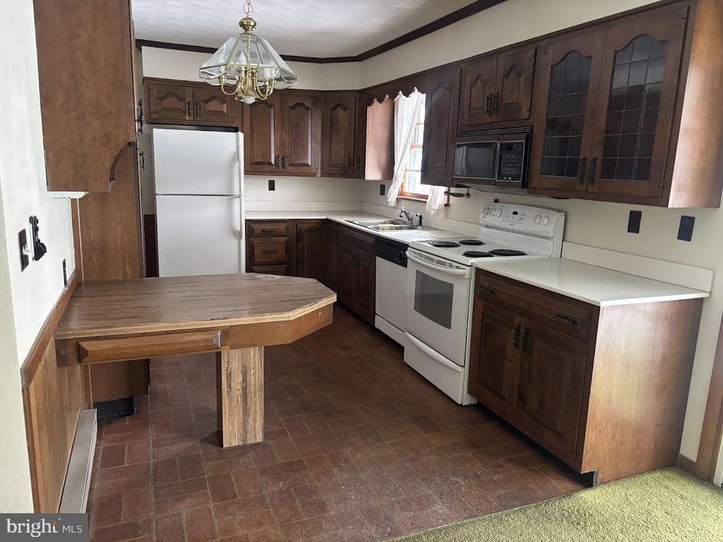 Photo of 927 E High Street, BELLEFONTE, PA 16823 (MLS # PACE2517684)