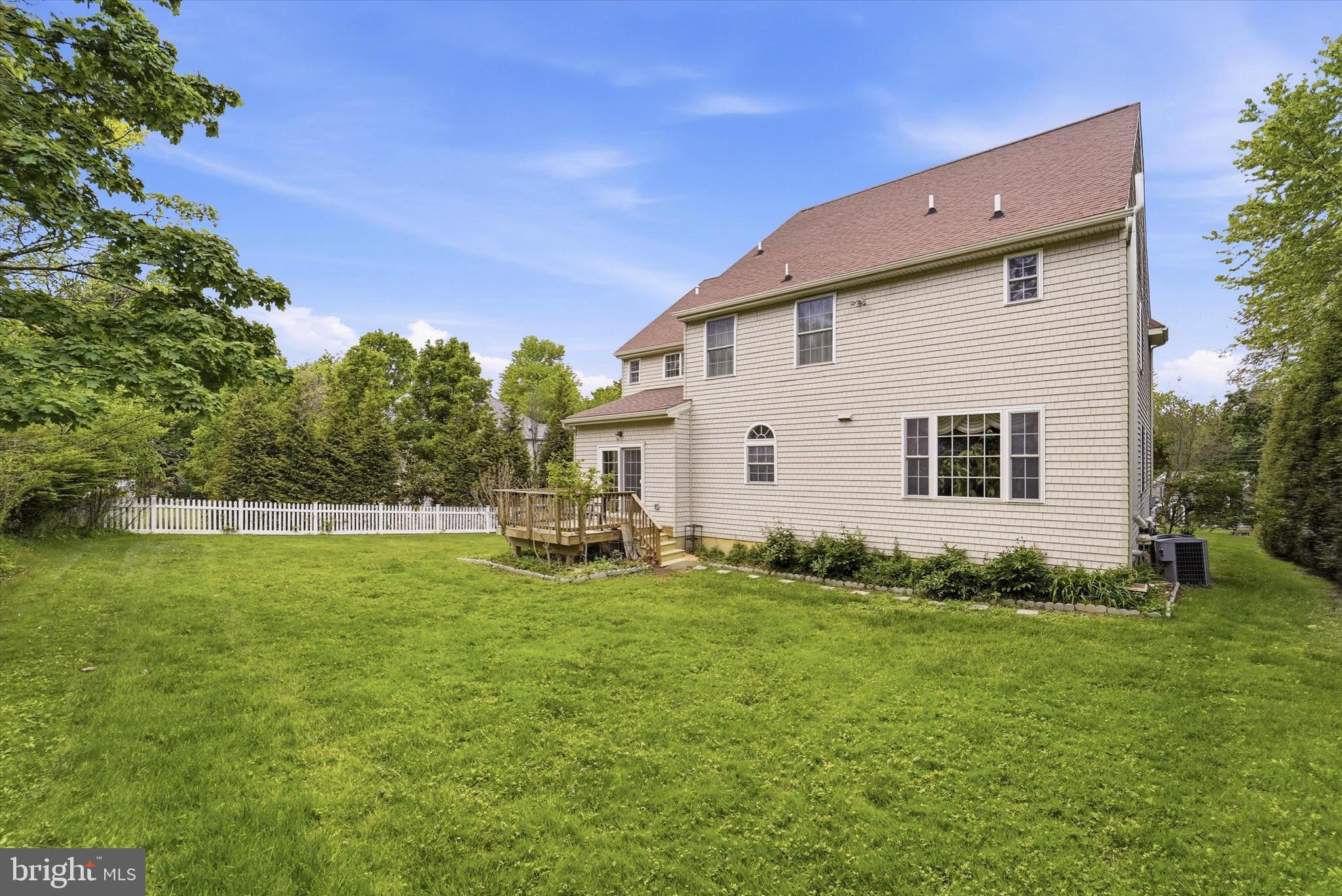 DEEPDALE - Residential