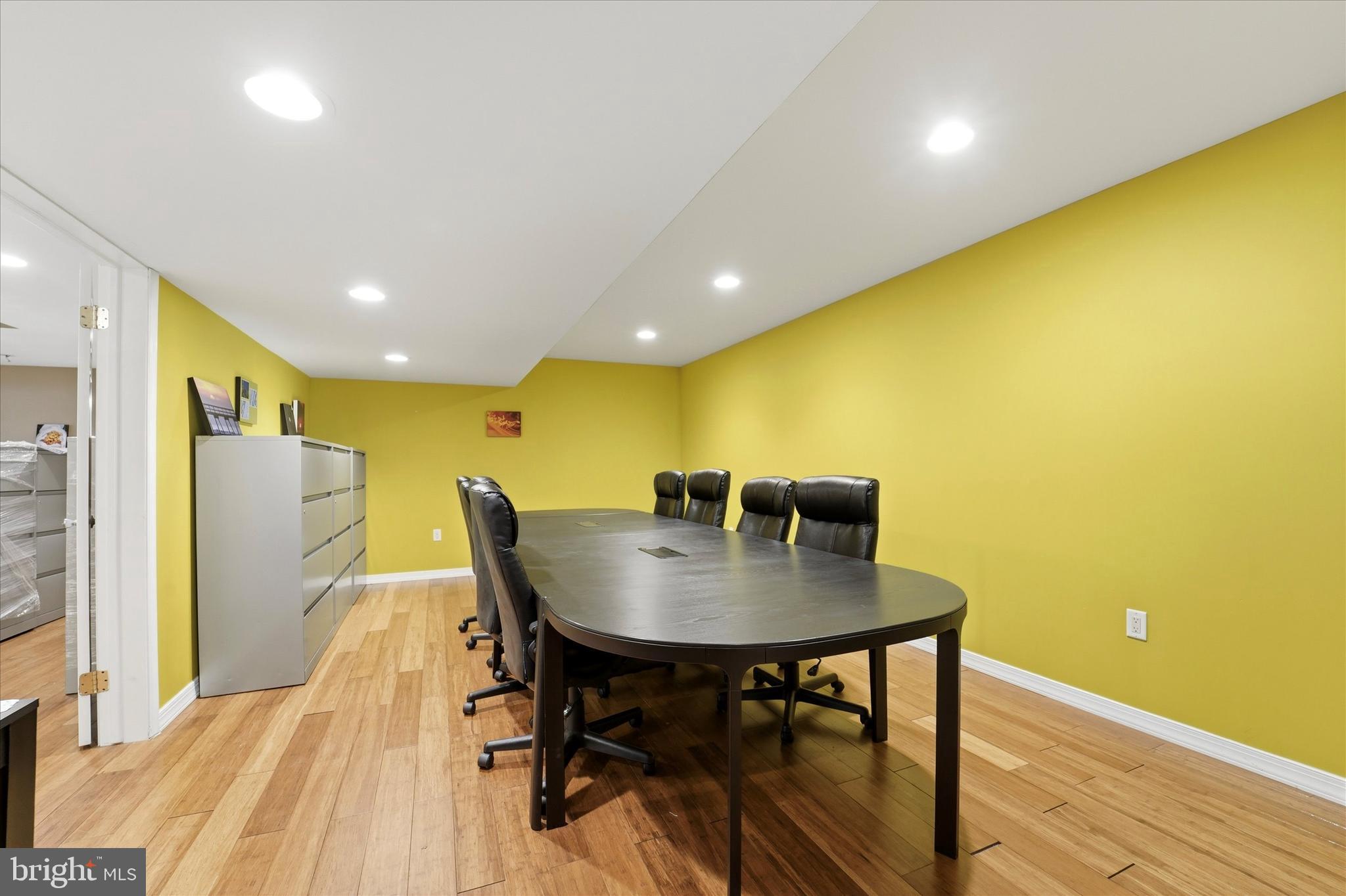 DEEPDALE - Residential