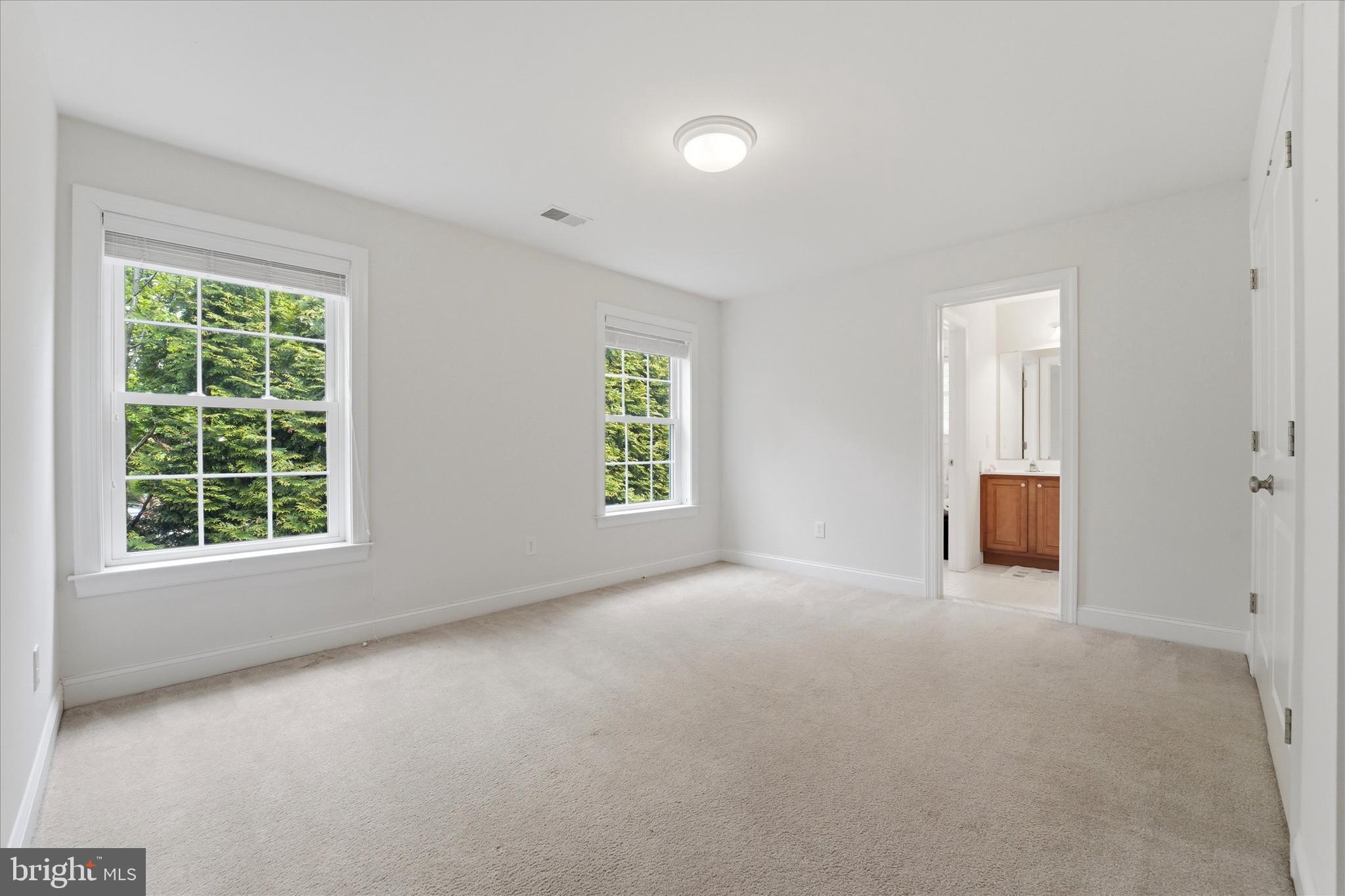 DEEPDALE - Residential